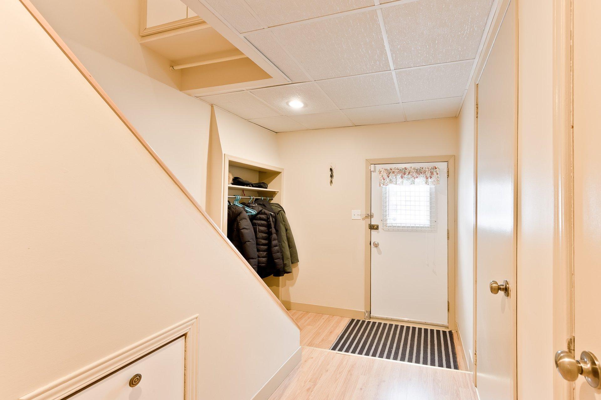 









1402Z

 - 1404Z


Rue St-Gilles

,
Sherbrooke (Les Nations),




QC
J1H3C4

