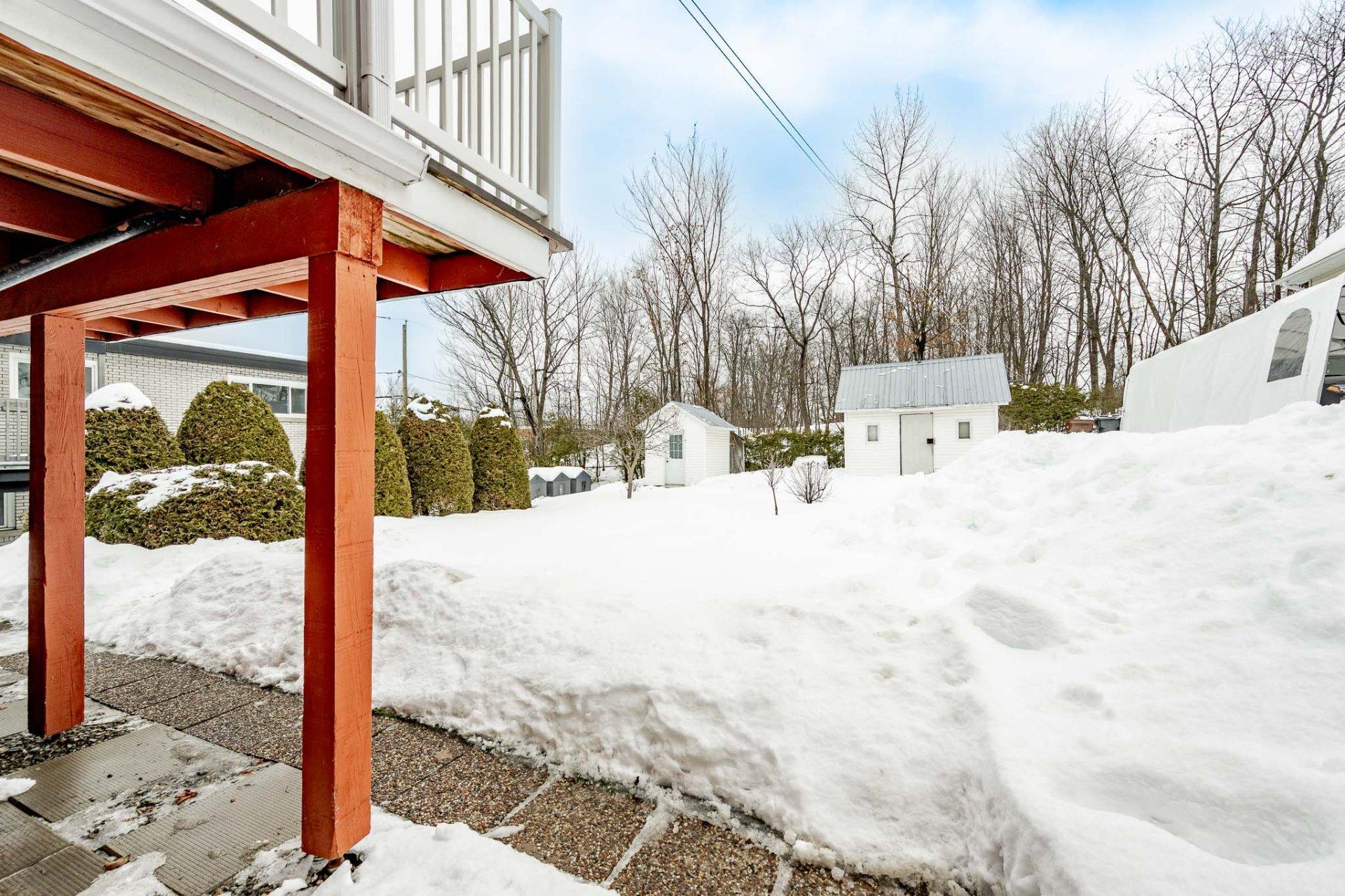 









1402

 - 1404


Rue St-Gilles

,
Sherbrooke (Les Nations),




QC
J1H3C4

