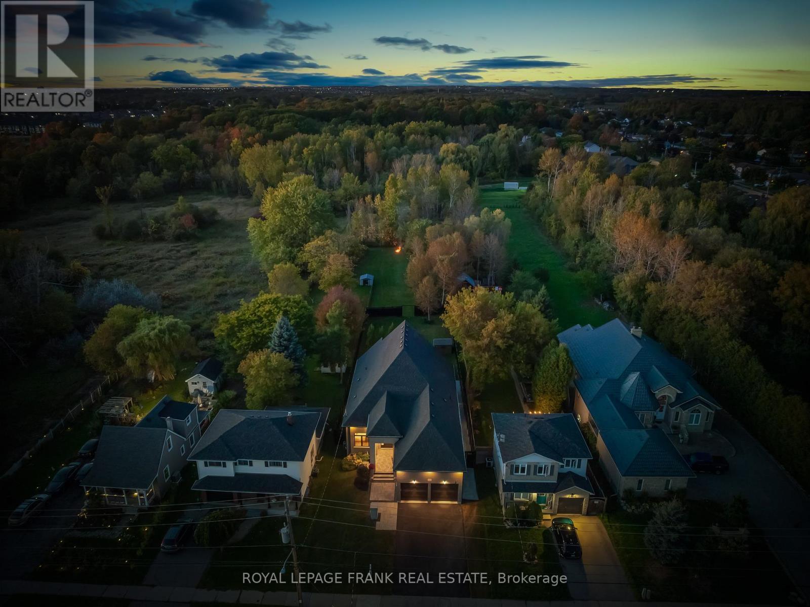 












1430 NASH ROAD

,
Clarington (Courtice),




Ontario
L1E2K1

