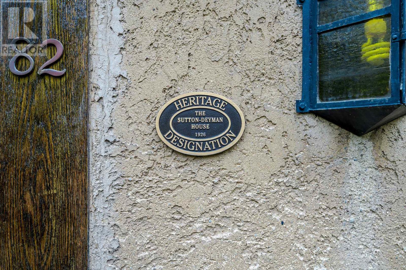 












82 DUBLIN STREET

,
Peterborough (Town Ward 3),




Ontario
K9H3A9

