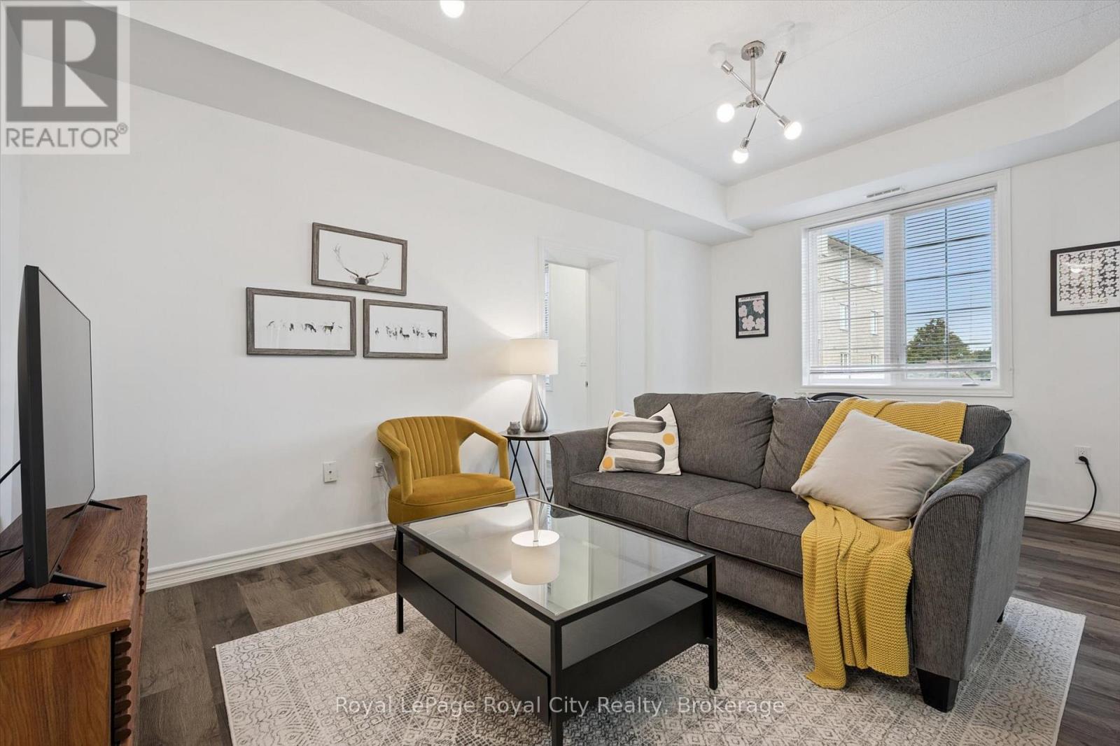 












228 - 1077 GORDON STREET

,
Guelph (Kortright West),




Ontario
N1G0E3

