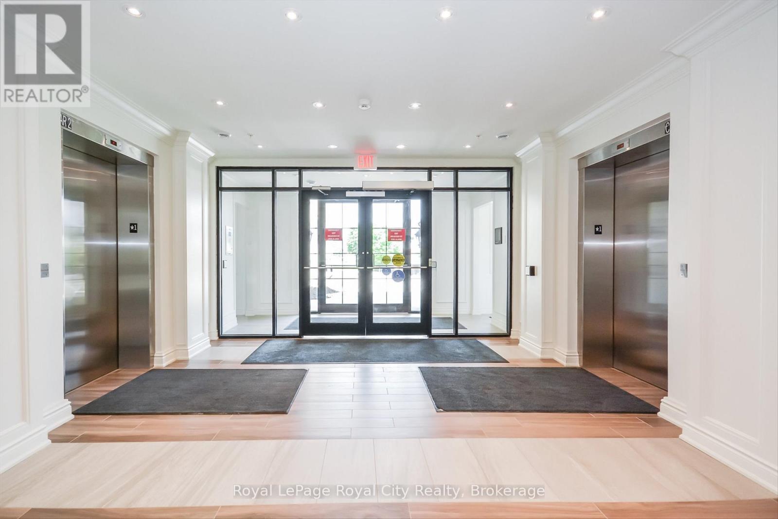 












228 - 1077 GORDON STREET

,
Guelph (Kortright West),




Ontario
N1G0E3

