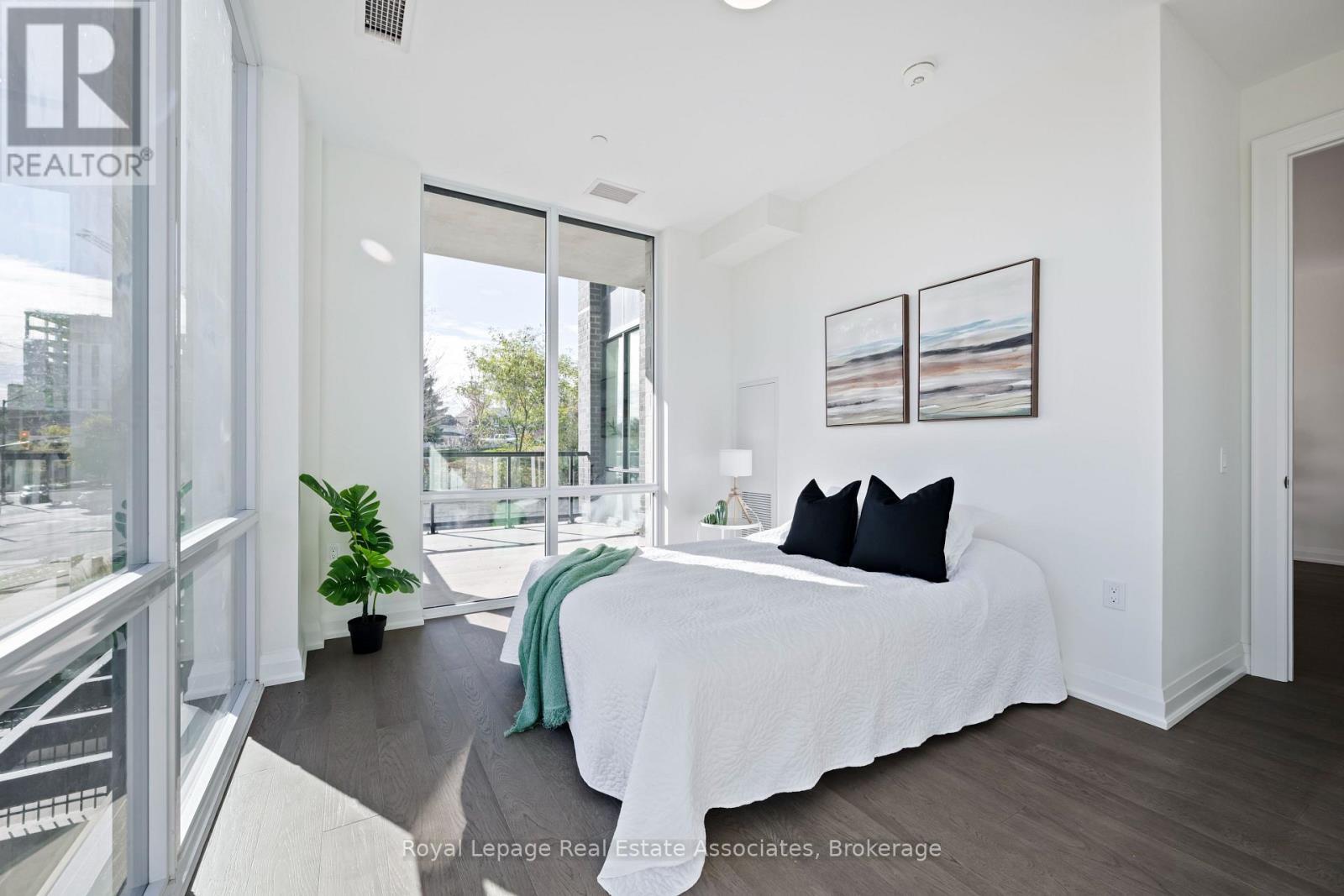 












209 - 42 MILL STREET

,
Halton Hills,




Ontario
L7G2H7

