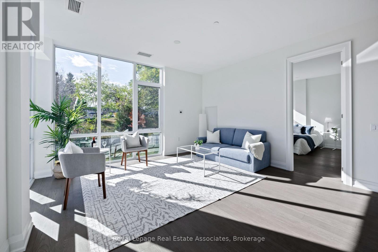 












209 - 42 MILL STREET

,
Halton Hills,




Ontario
L7G2H7

