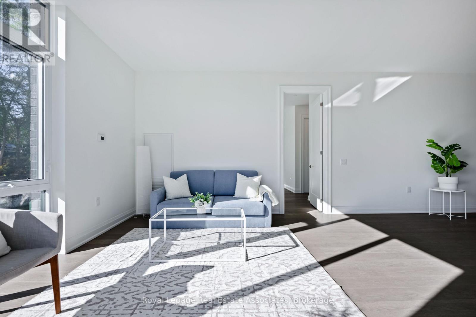 












209 - 42 MILL STREET

,
Halton Hills,




Ontario
L7G2H7

