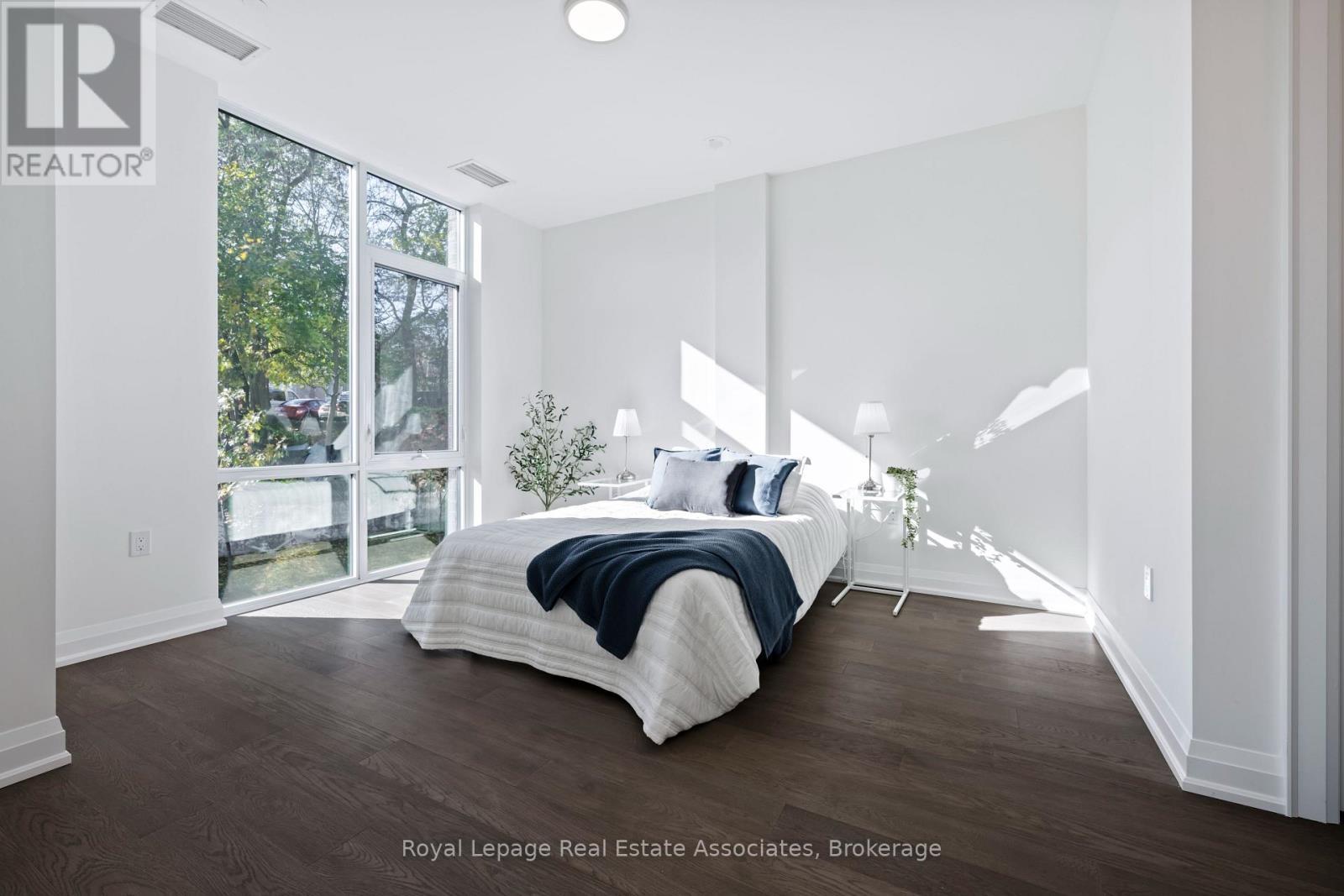 












209 - 42 MILL STREET

,
Halton Hills,




Ontario
L7G2H7

