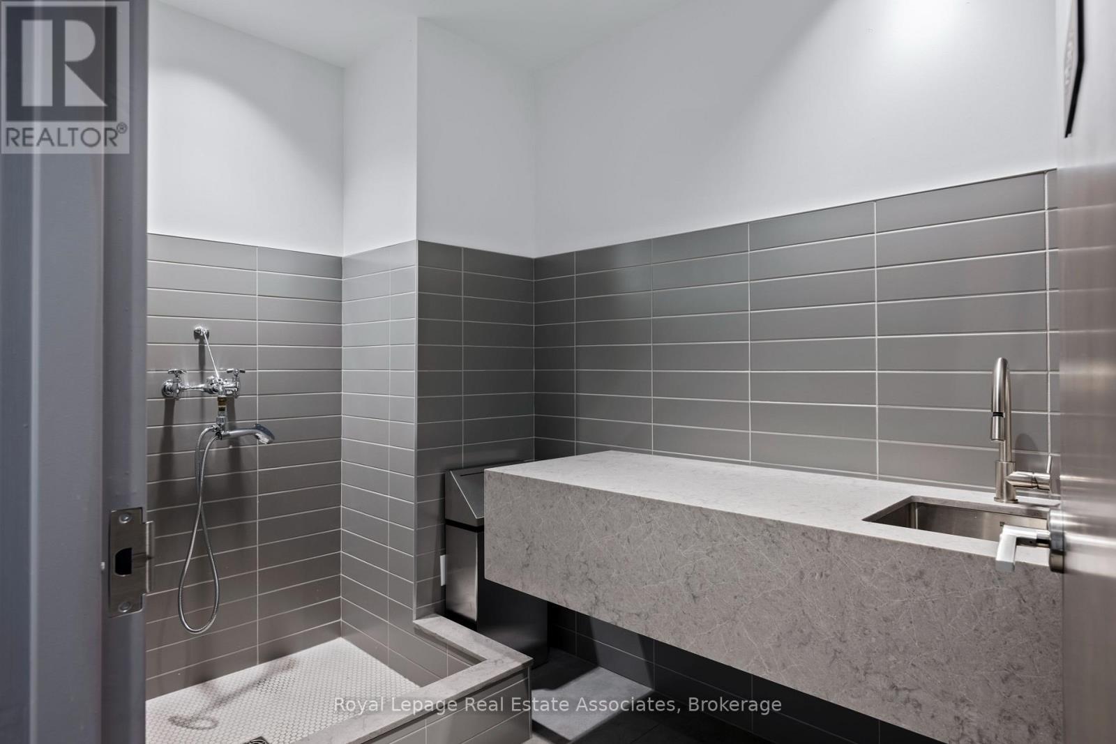 












209 - 42 MILL STREET

,
Halton Hills,




Ontario
L7G2H7

