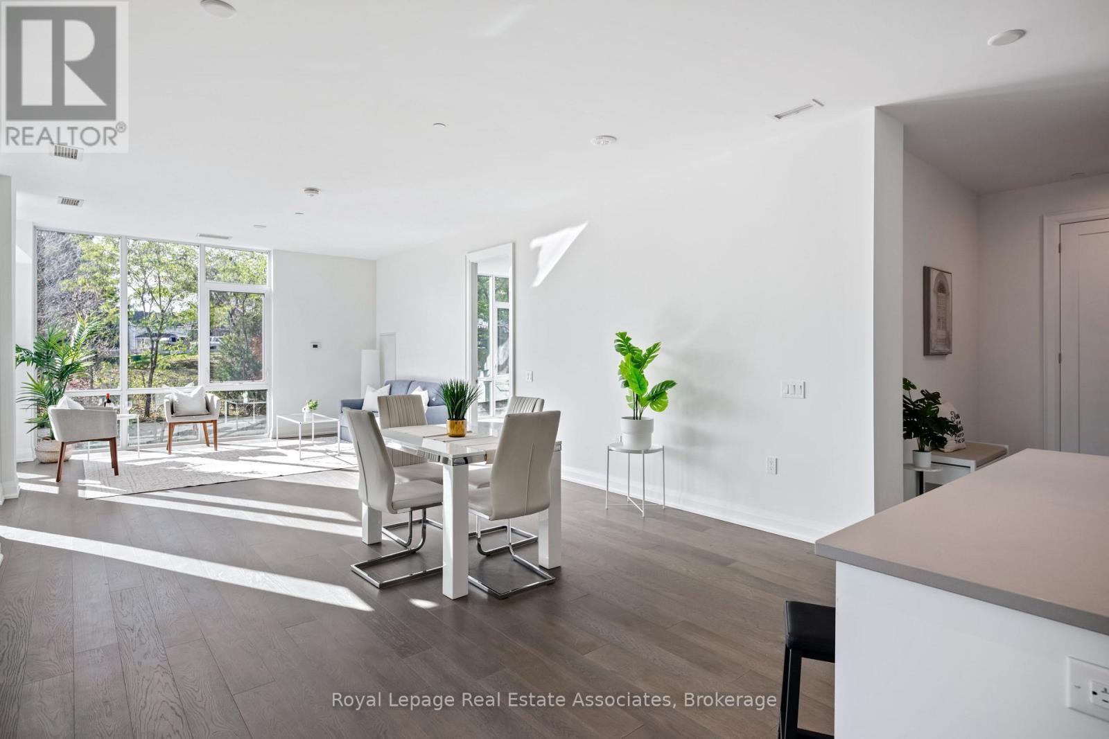 












209 - 42 MILL STREET

,
Halton Hills,




Ontario
L7G2H7

