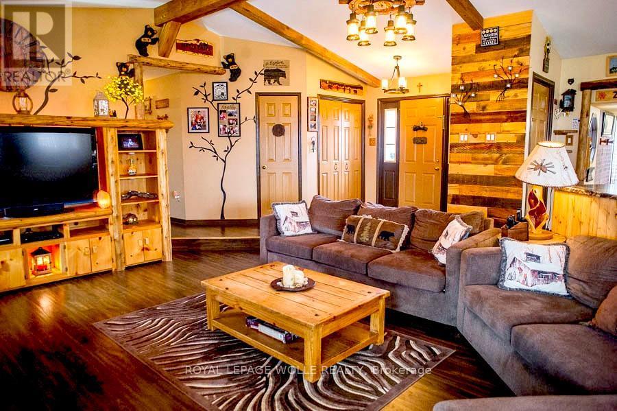 












333 6TH CONCESSION ROAD

,
Brant,




Ontario
N0E1B0

