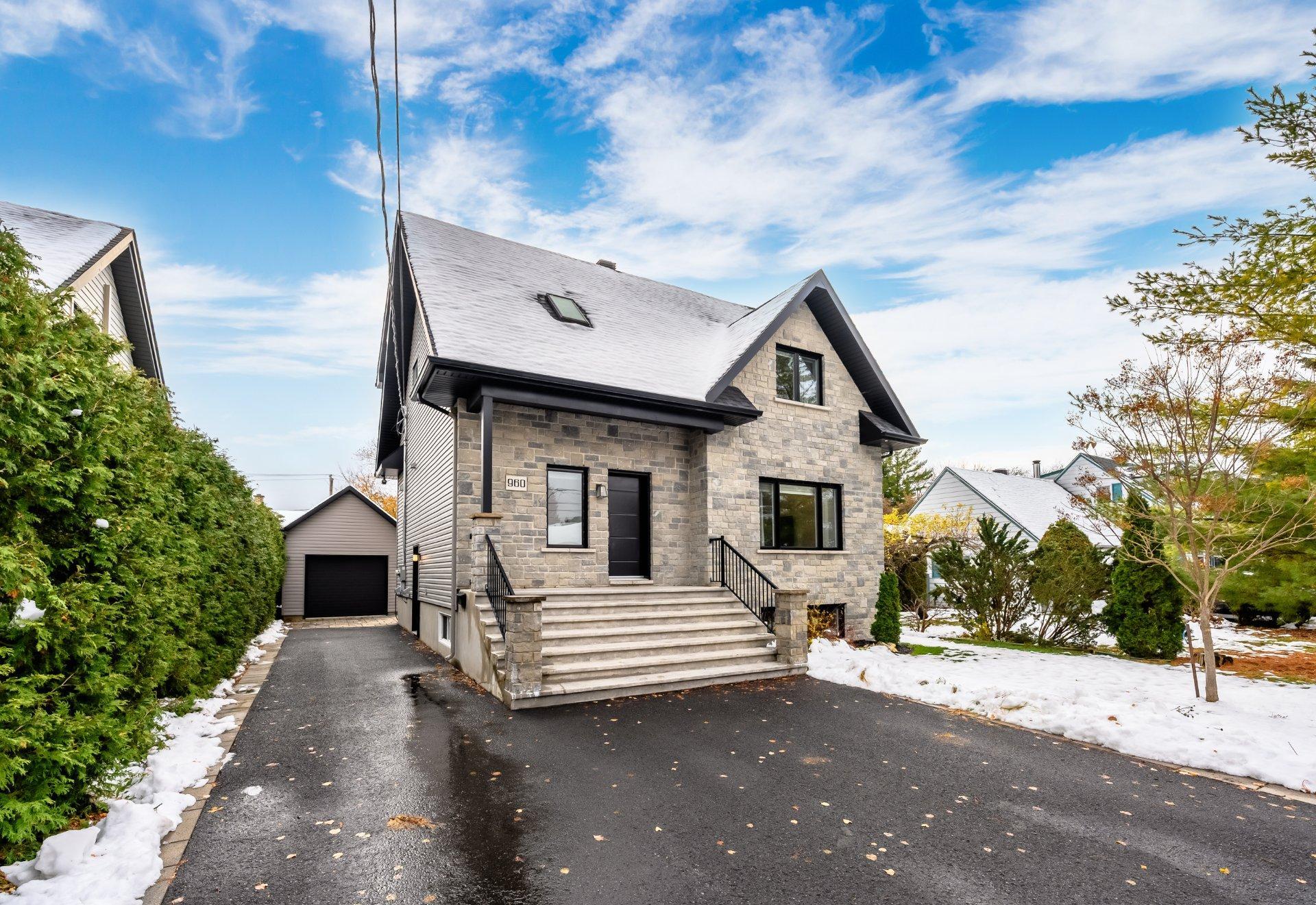 









960


Rue Moquin

,
Chambly,




QC
J3L1P8

