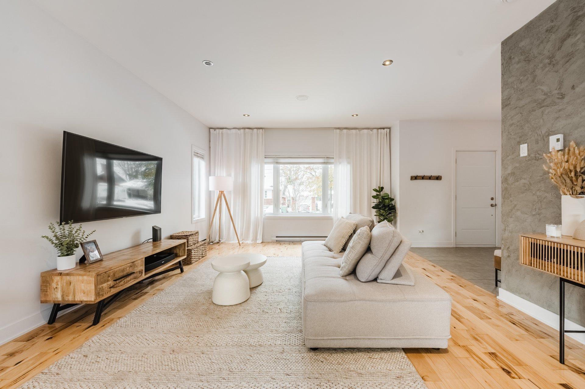 









960


Rue Moquin

,
Chambly,




QC
J3L1P8

