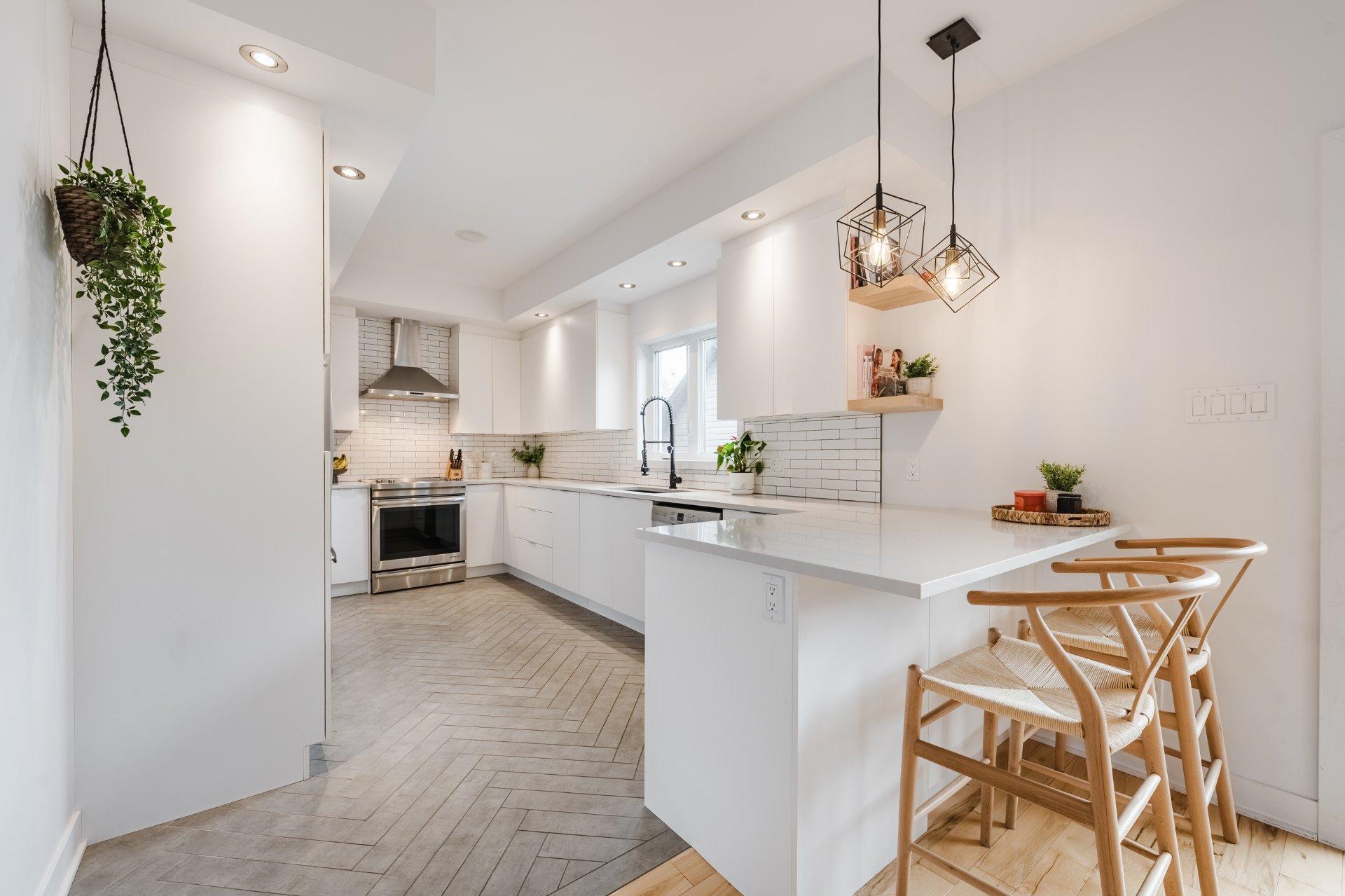 









960


Rue Moquin

,
Chambly,




QC
J3L1P8

