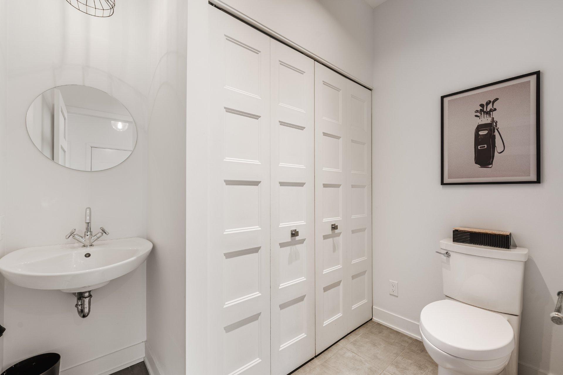 









960


Rue Moquin

,
Chambly,




QC
J3L1P8

