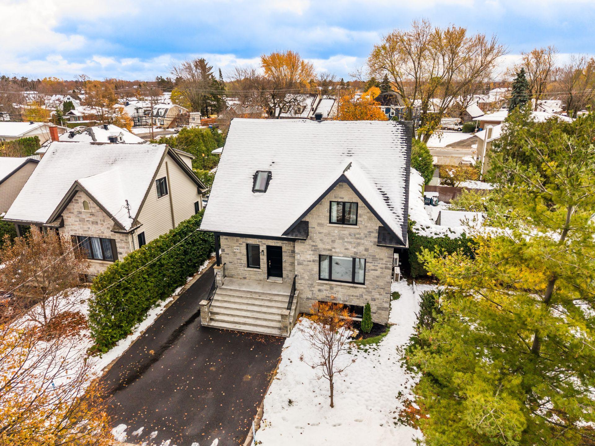 









960


Rue Moquin

,
Chambly,




QC
J3L1P8

