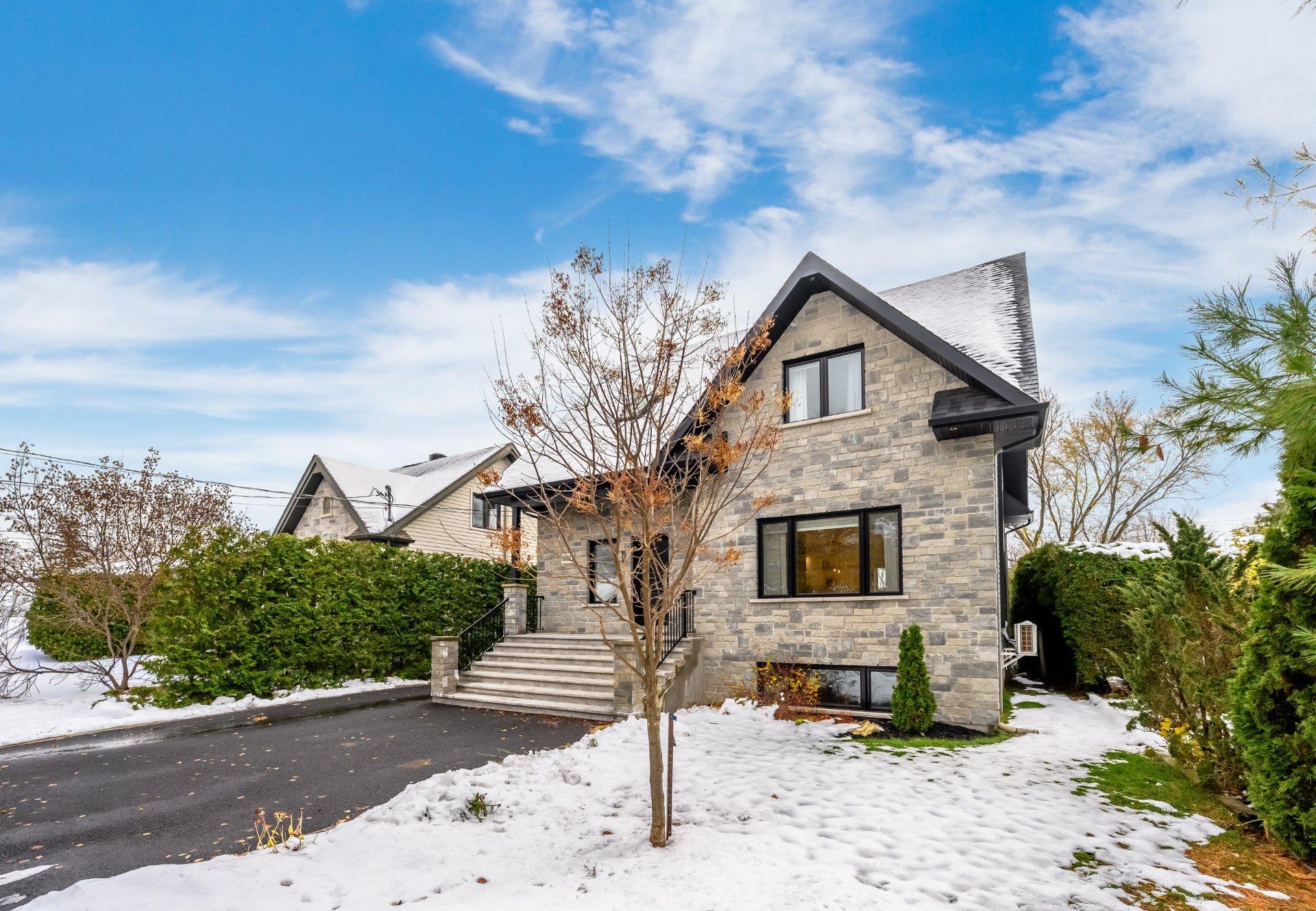 









960


Rue Moquin

,
Chambly,




QC
J3L1P8

