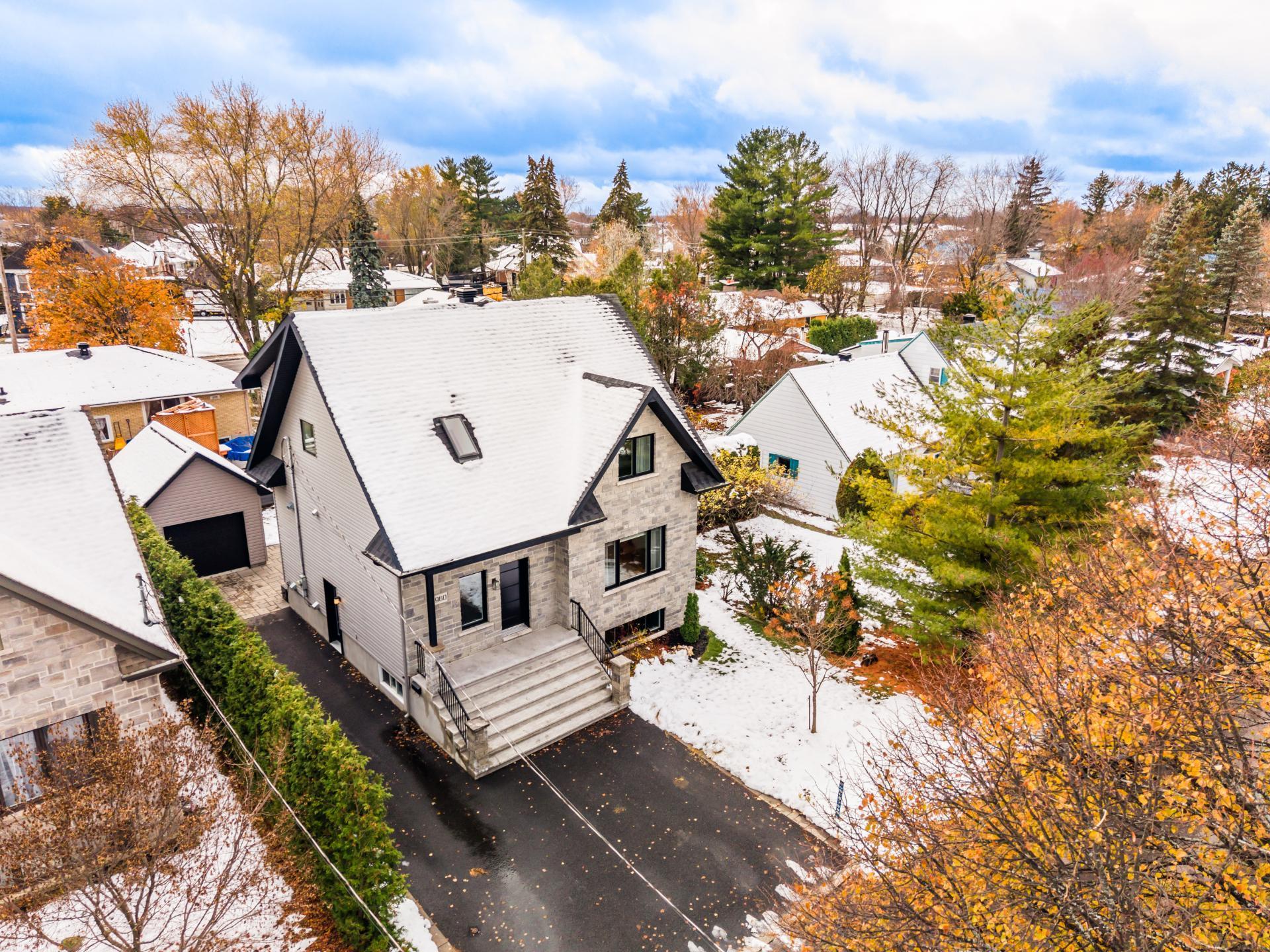 









960


Rue Moquin

,
Chambly,




QC
J3L1P8

