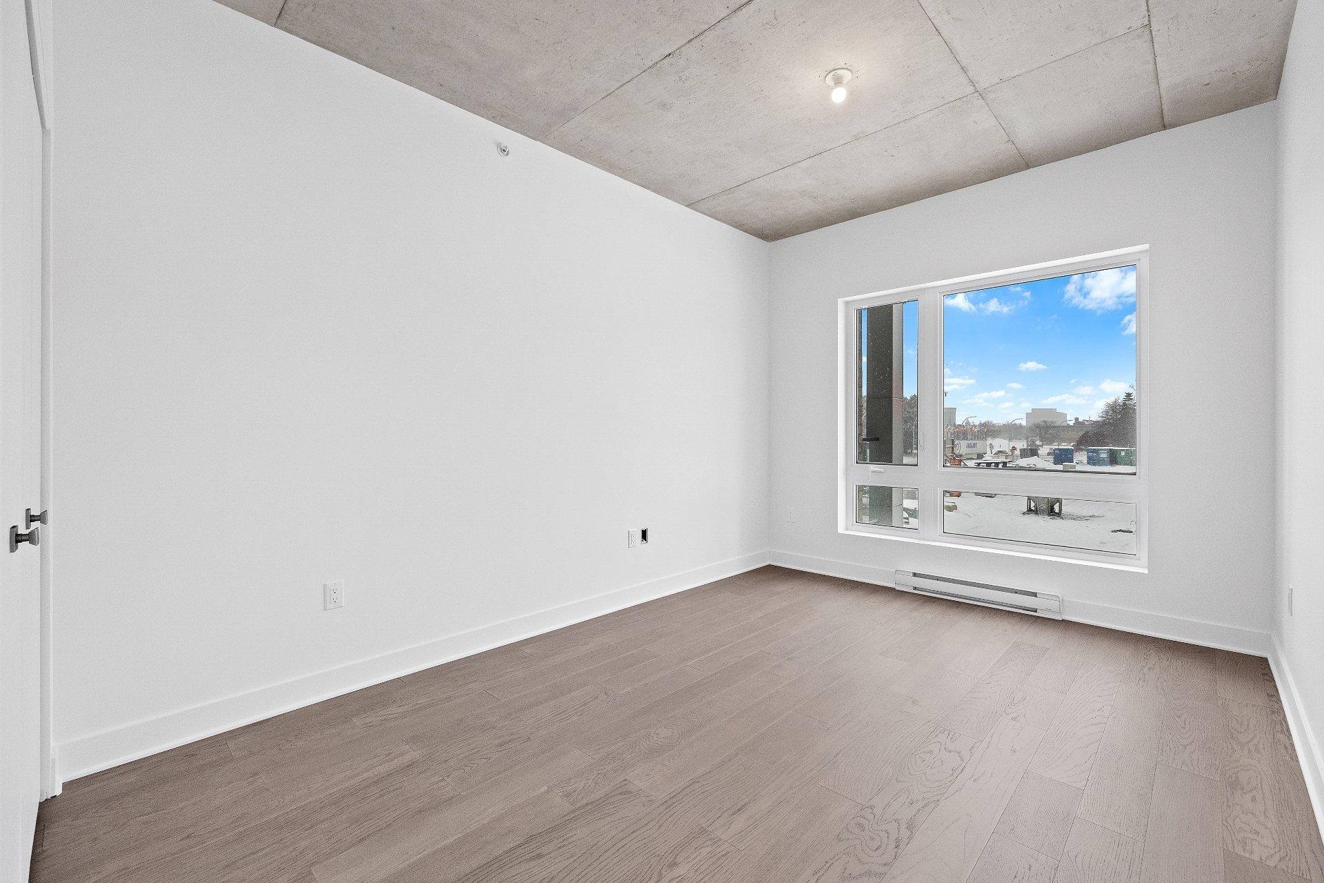 









244


Boul. Hymus

, 201,
Pointe-Claire,




QC
H9R1G3

