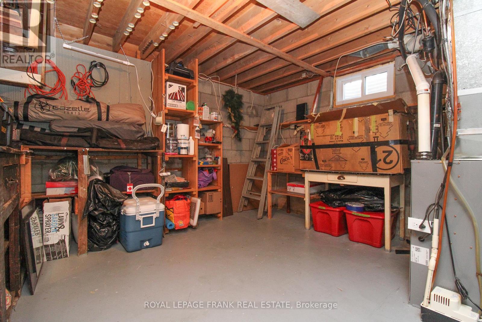 












1189 TRENTWAY VISTA

,
Peterborough (Northcrest Ward 5),




Ontario
K9H6N7

