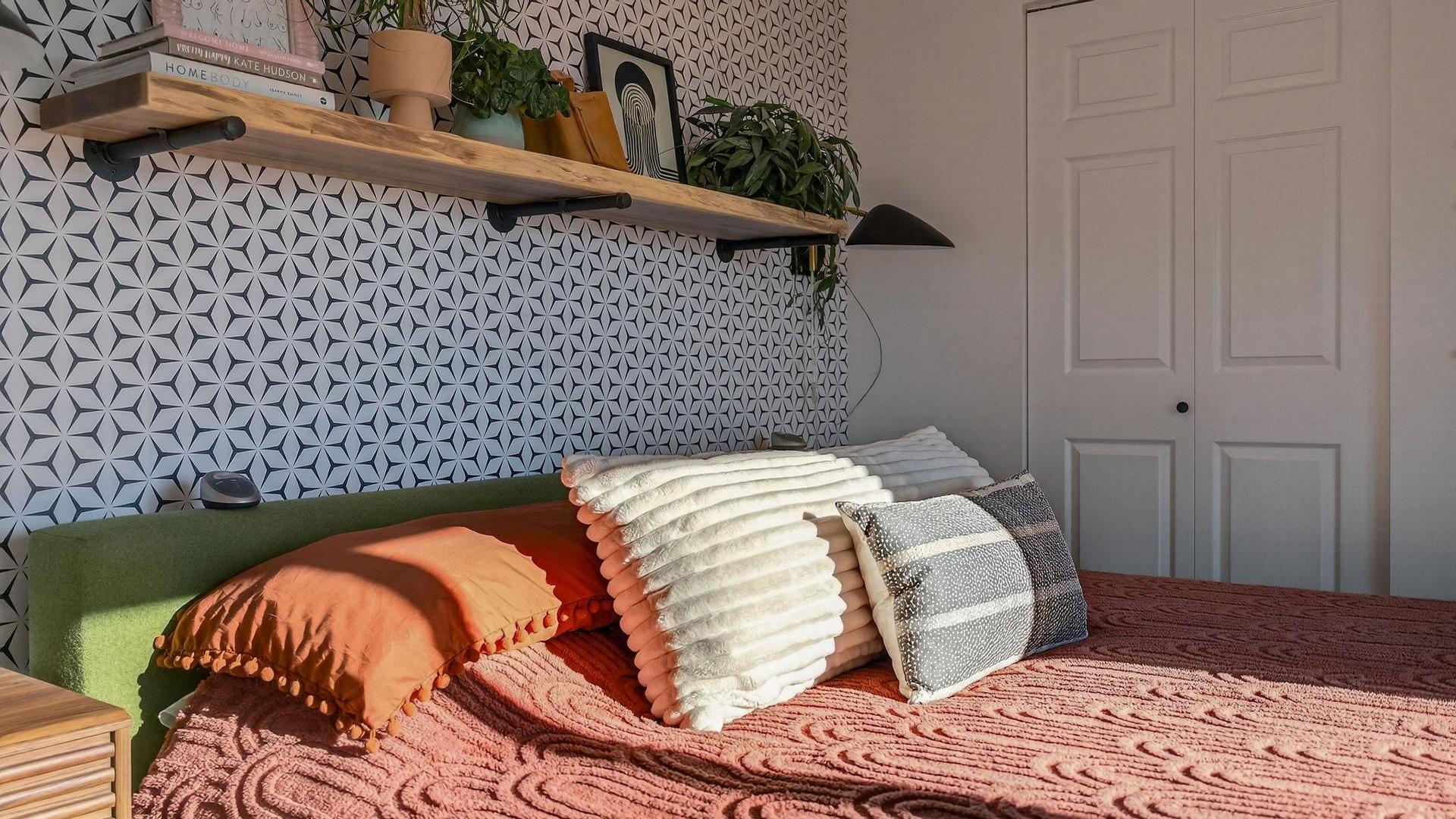 









1880


Old Boucherie

Road, 137,
West Kelowna,




BC
V4T 1Z3

