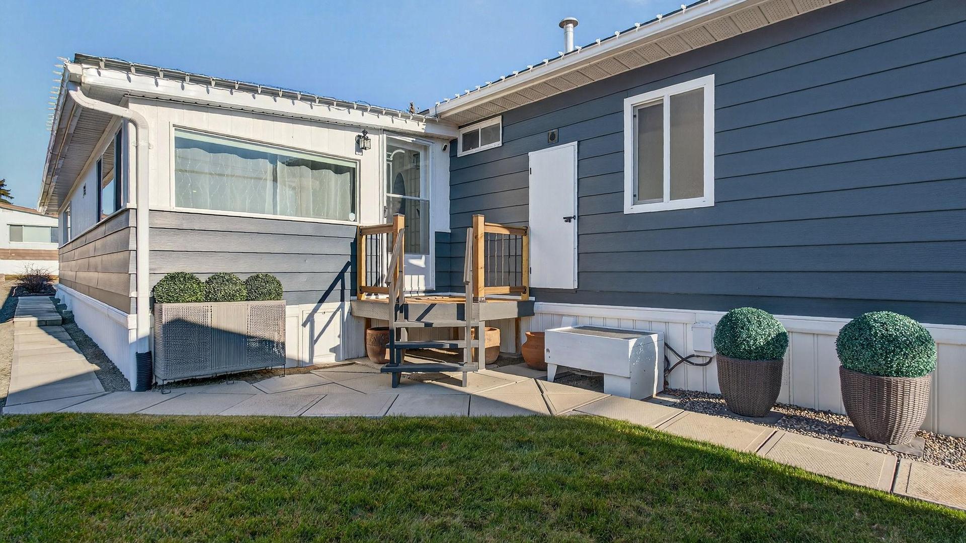 









1880


Old Boucherie

Road, 137,
West Kelowna,




BC
V4T 1Z3

