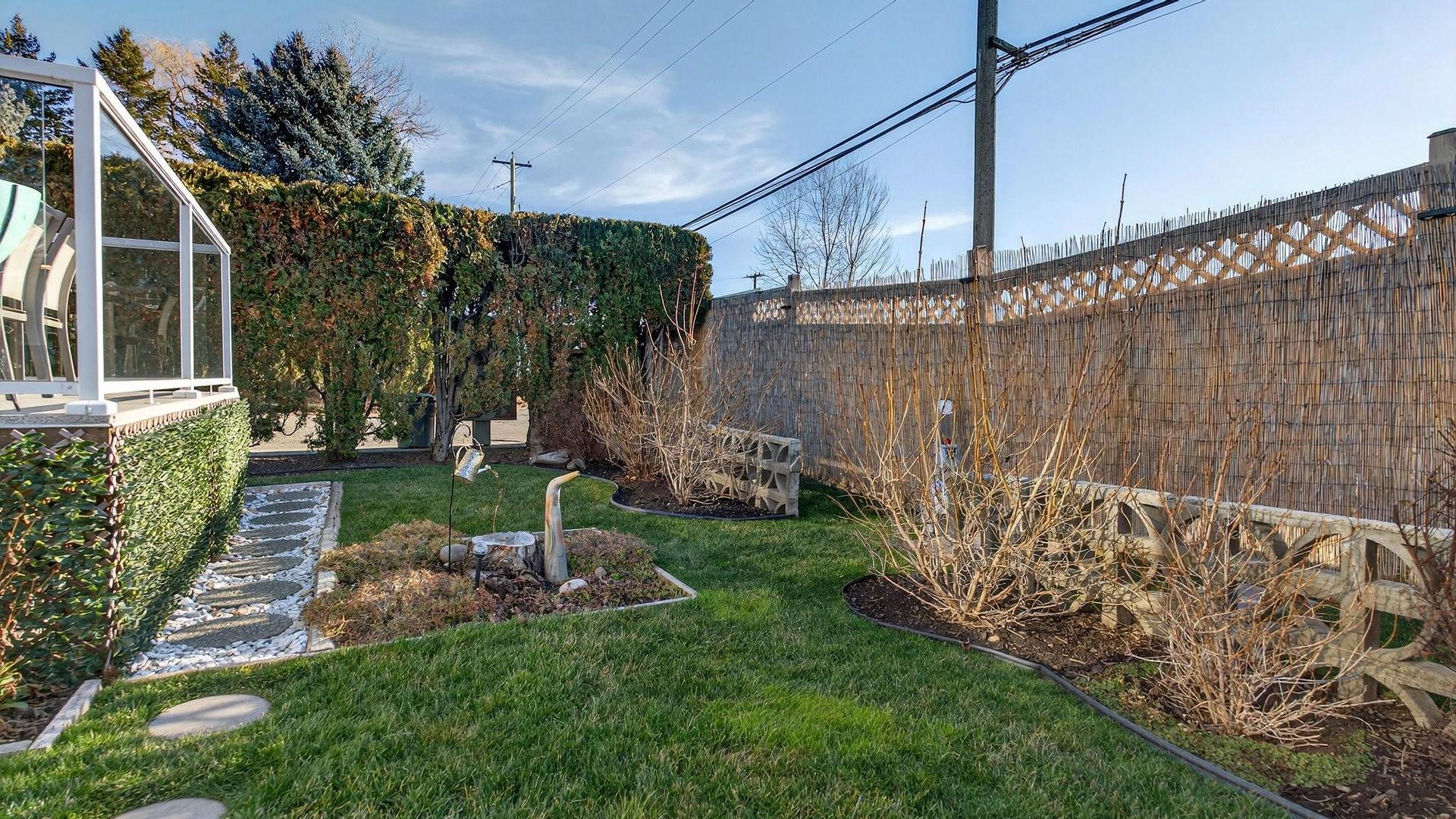 









1880


Old Boucherie

Road, 137,
West Kelowna,




BC
V4T 1Z3

