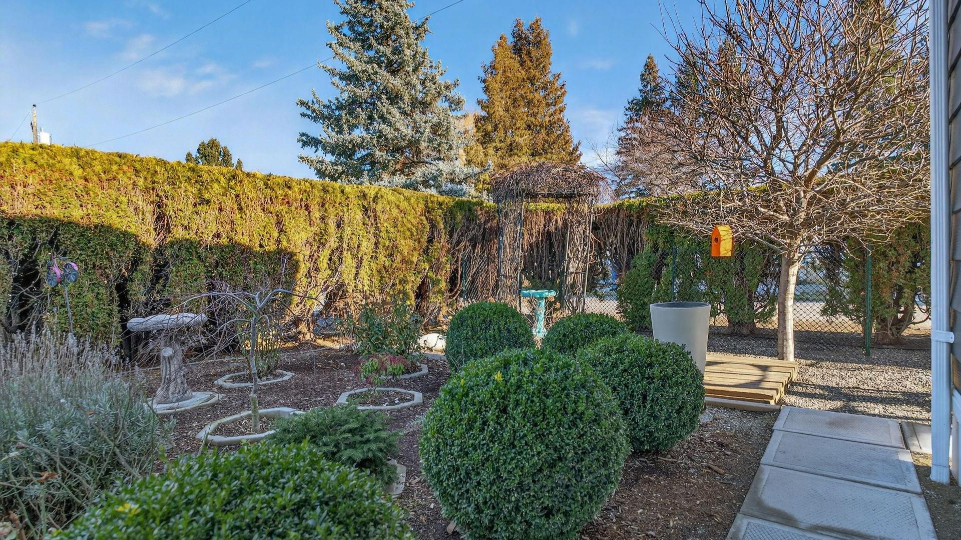 









1880


Old Boucherie

Road, 137,
West Kelowna,




BC
V4T 1Z3

