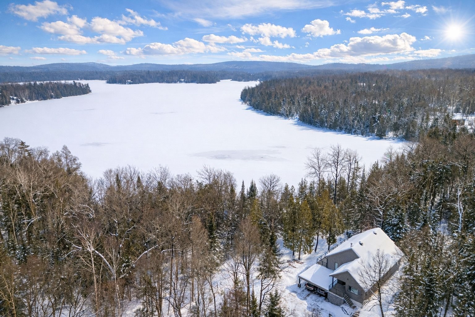 









1816


Ch. du Lac-Boileau O.

,
Rivière-Rouge,




QC
J0T1T0

