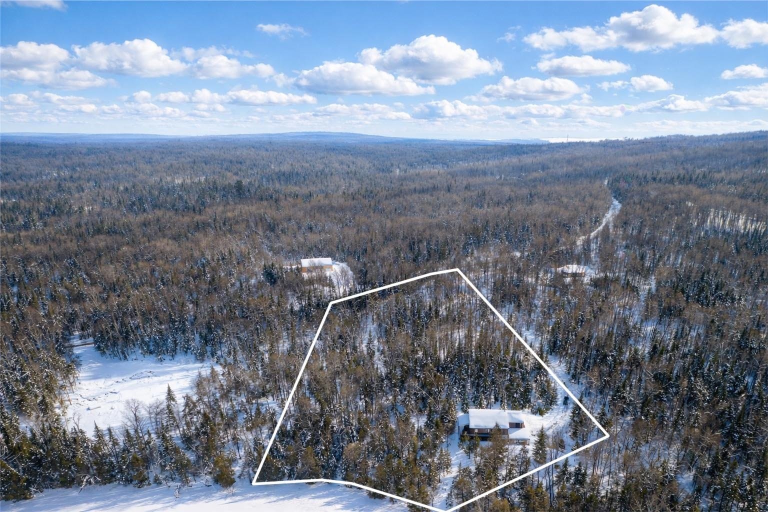 









1816


Ch. du Lac-Boileau O.

,
Rivière-Rouge,




QC
J0T1T0

