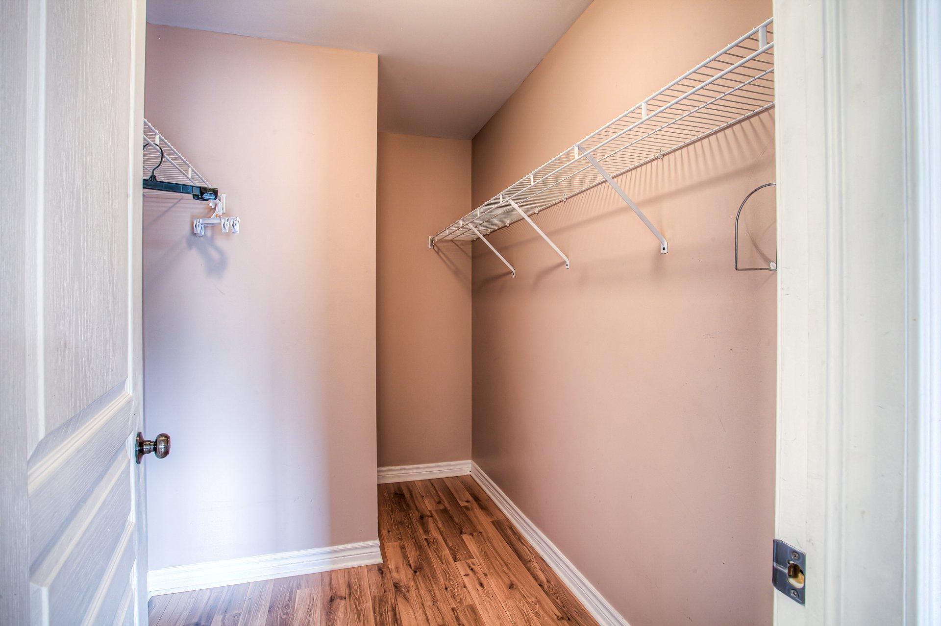 









4658


Rue Esther-Pariseau

,
Laval (Chomedey),




QC
H7W0C2

