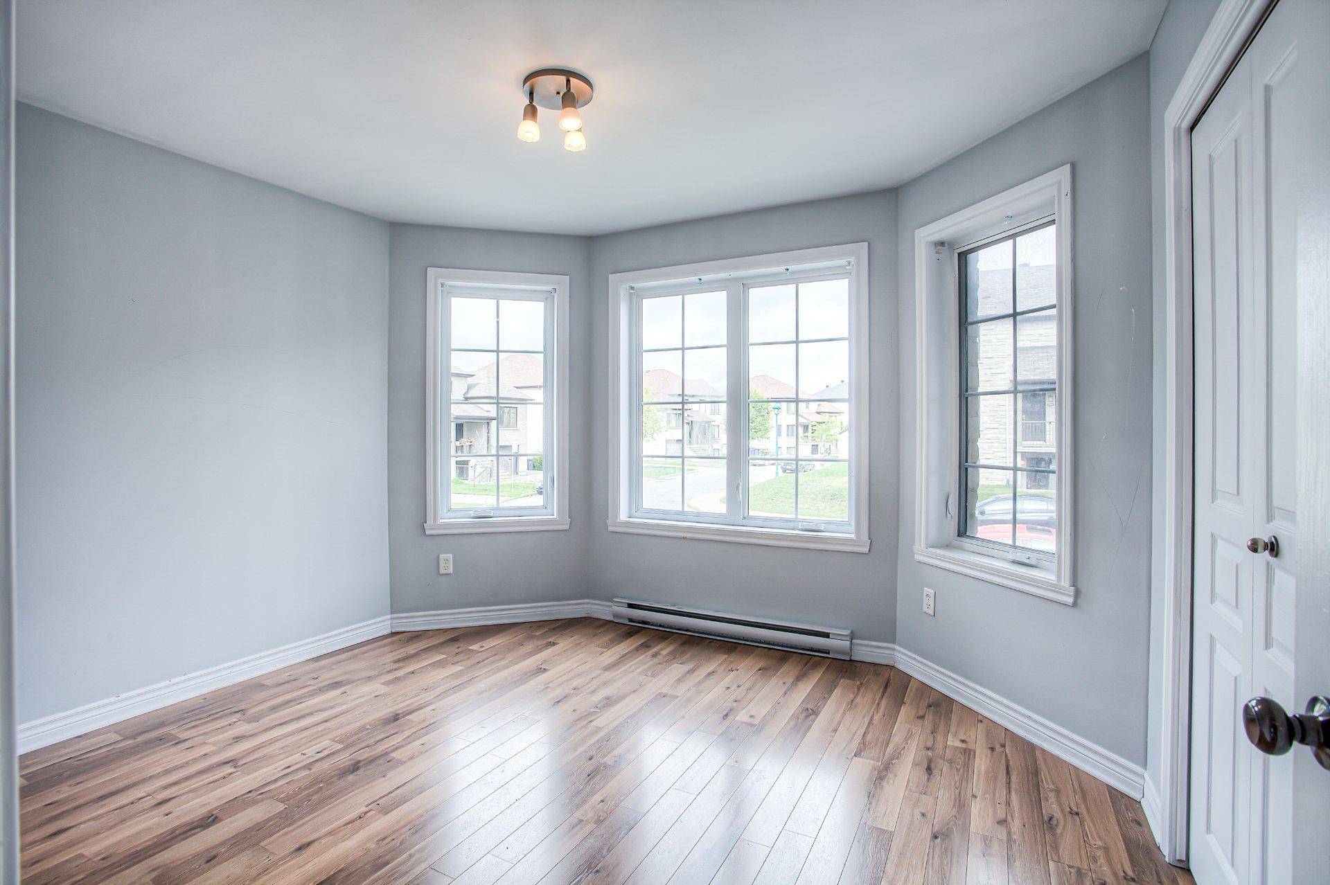 









4658


Rue Esther-Pariseau

,
Laval (Chomedey),




QC
H7W0C2

