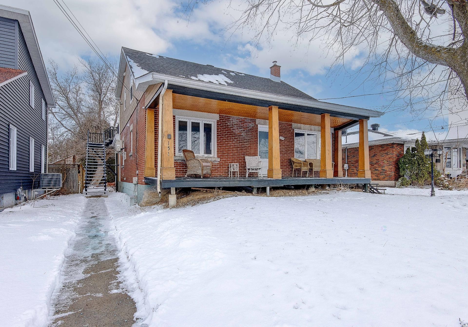 









151

 - 153


Rue St-Germain

,
Saint-Jean-sur-Richelieu,




QC
J3B3H9

