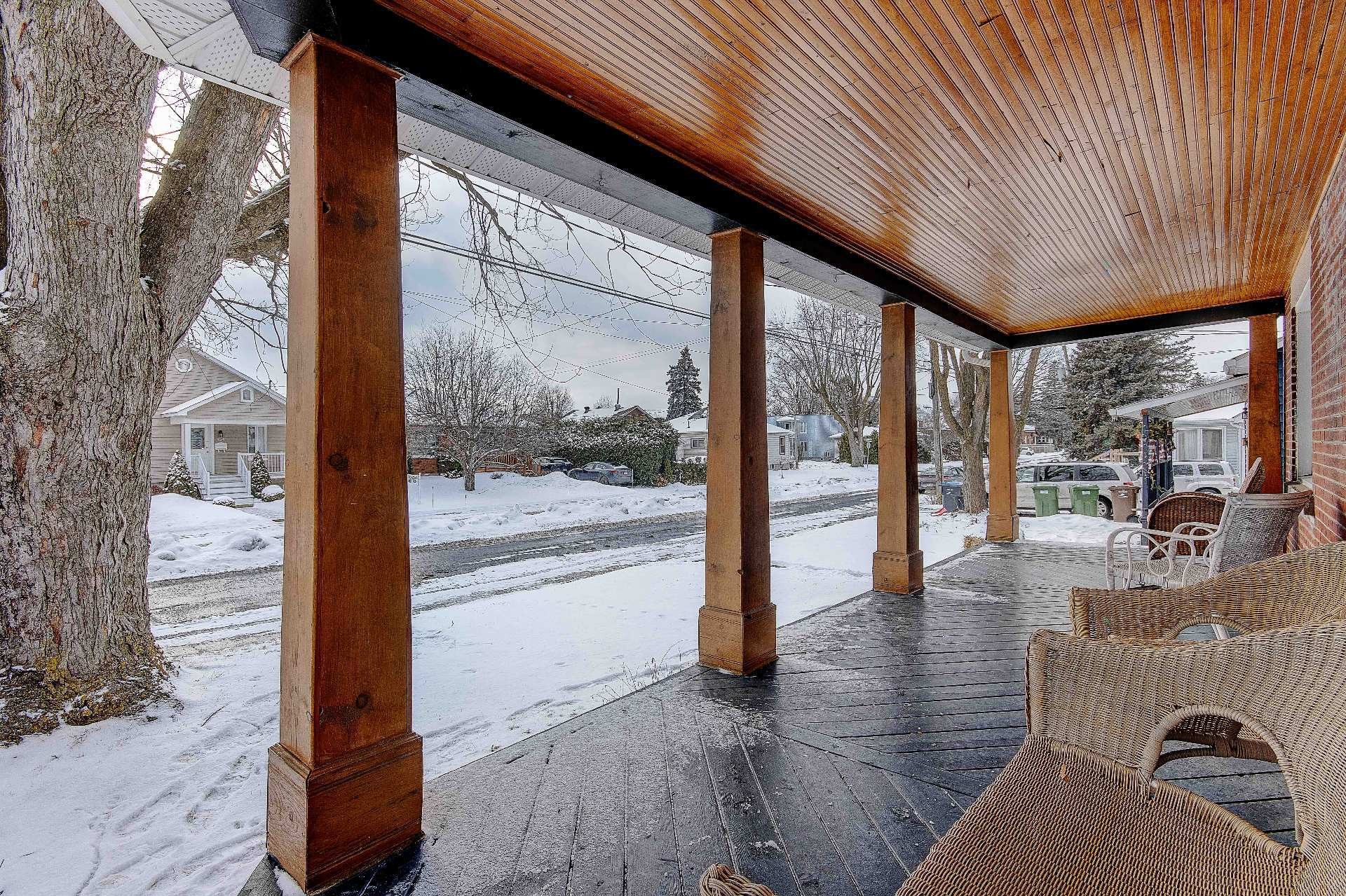 









151

 - 153


Rue St-Germain

,
Saint-Jean-sur-Richelieu,




QC
J3B3H9

