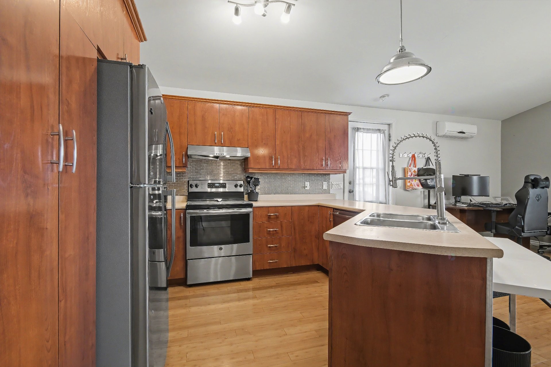 









151

 - 153


Rue St-Germain

,
Saint-Jean-sur-Richelieu,




QC
J3B3H9

