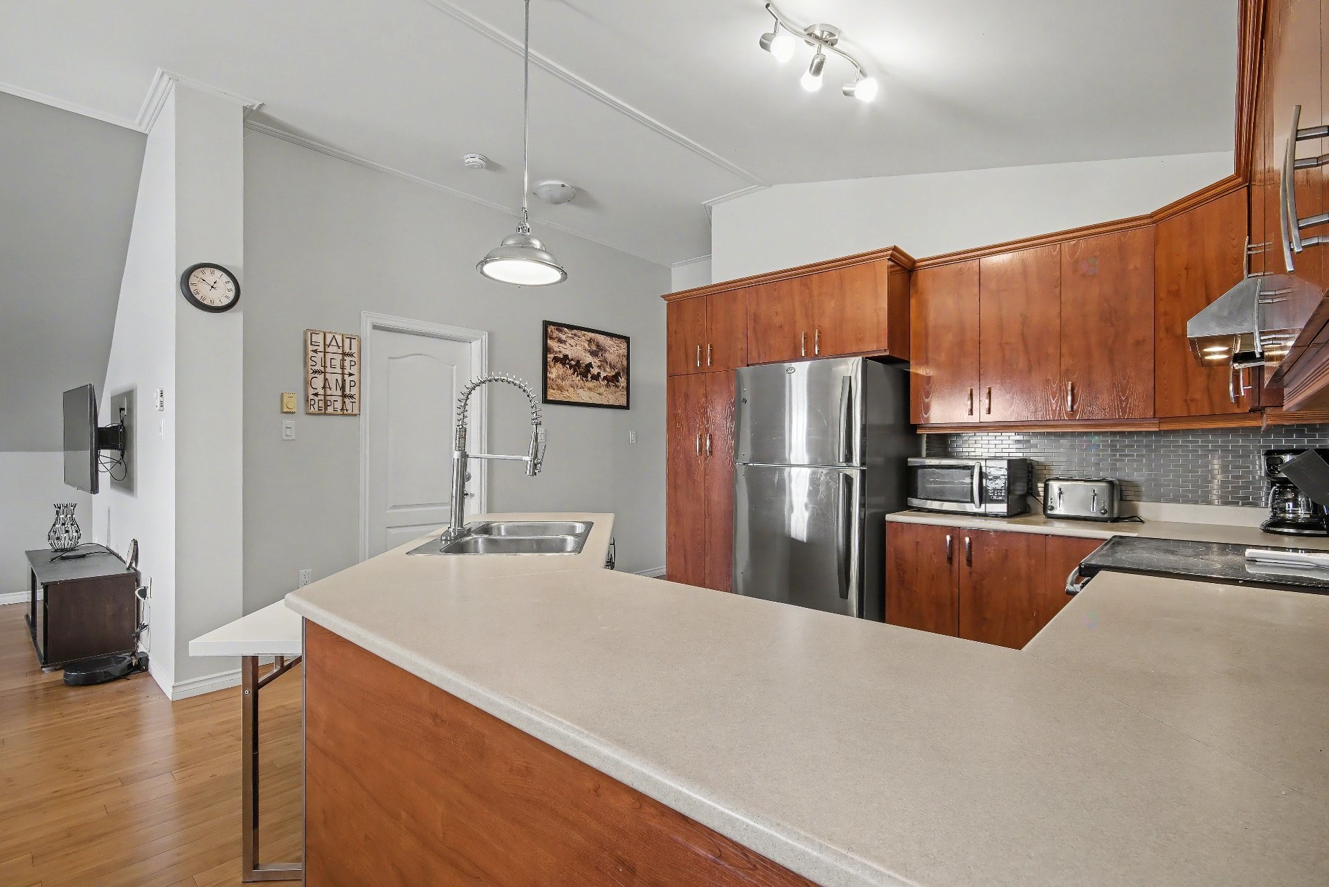 









151

 - 153


Rue St-Germain

,
Saint-Jean-sur-Richelieu,




QC
J3B3H9

