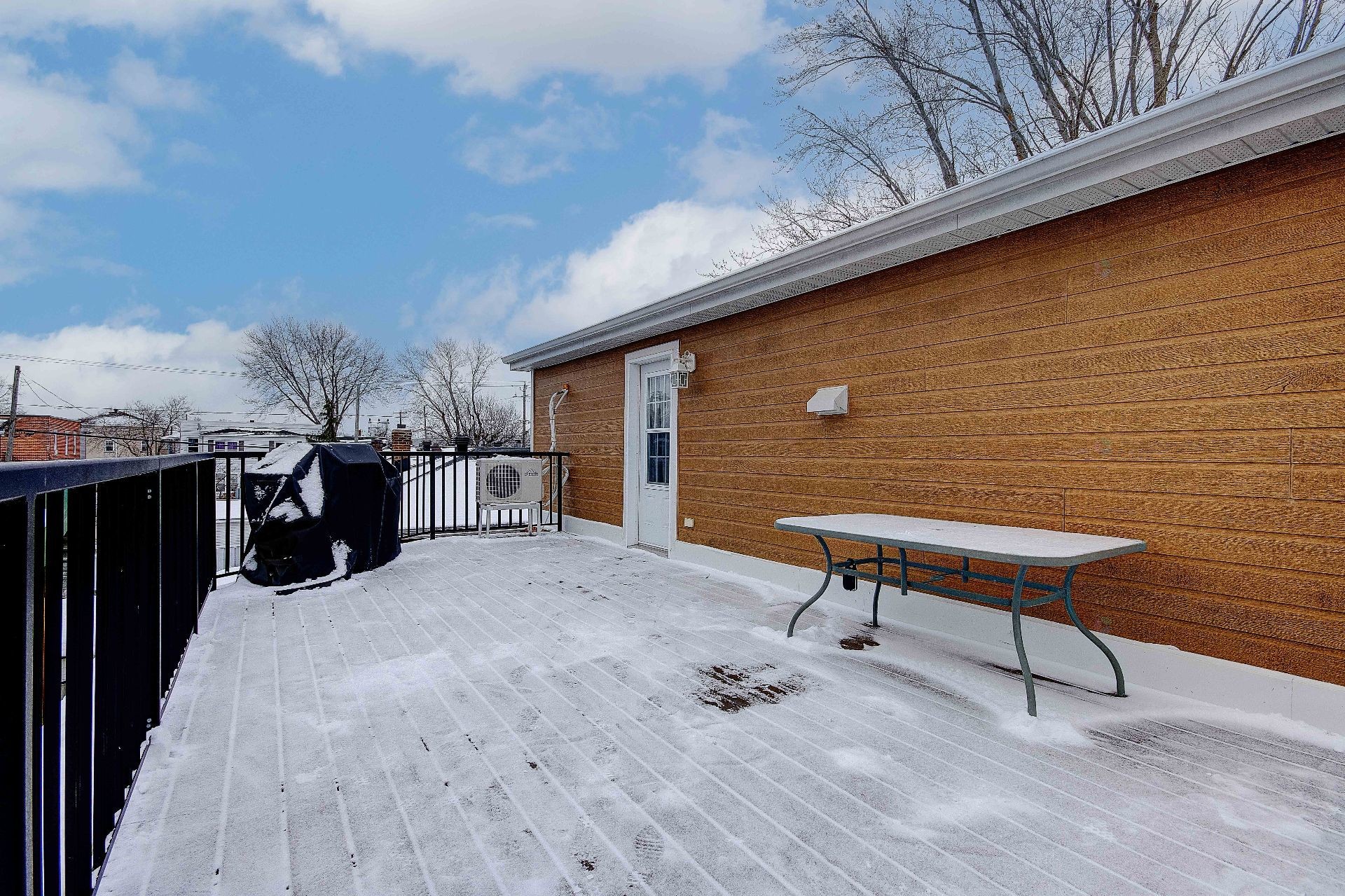 









151

 - 153


Rue St-Germain

,
Saint-Jean-sur-Richelieu,




QC
J3B3H9

