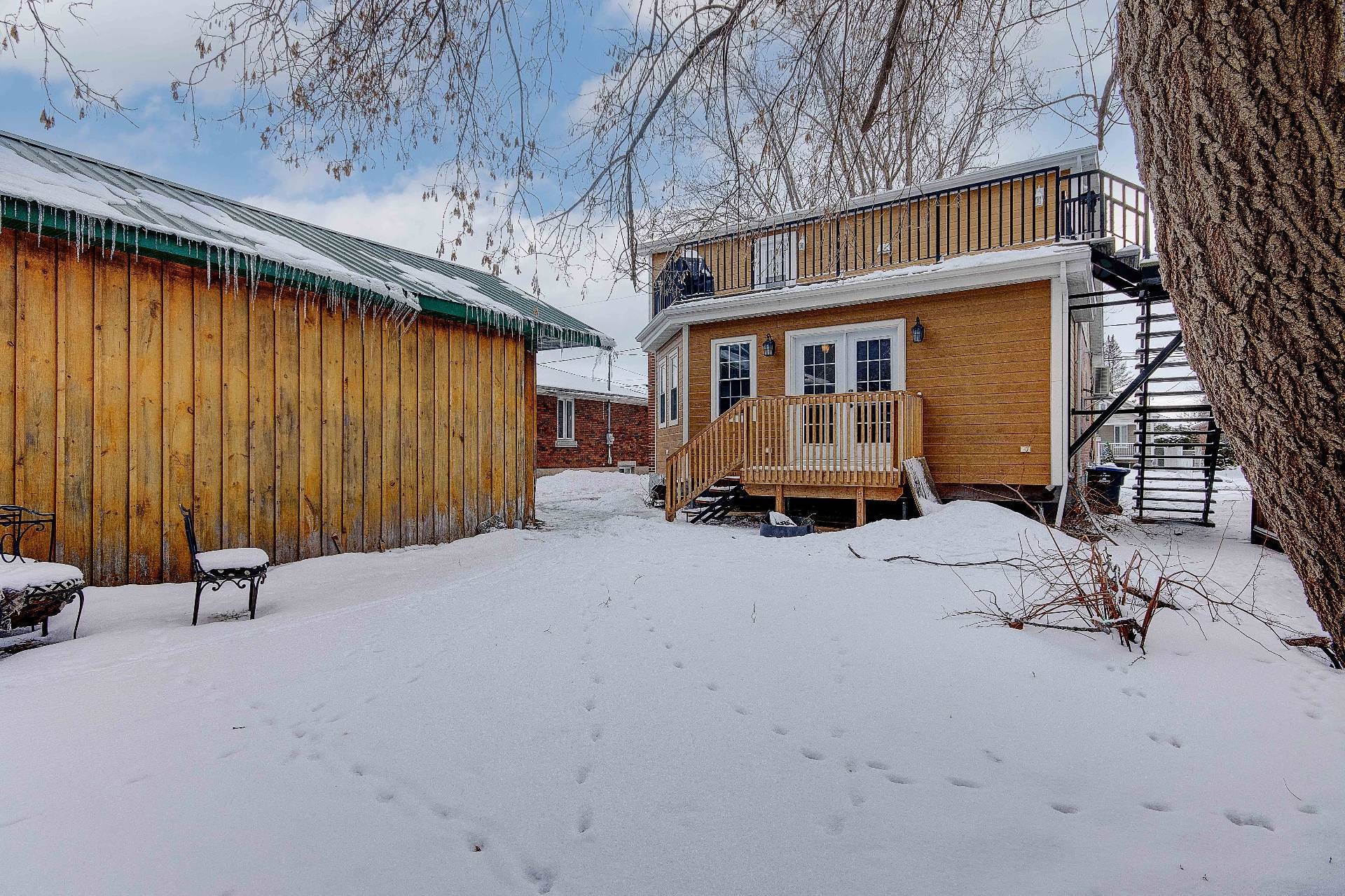 









151

 - 153


Rue St-Germain

,
Saint-Jean-sur-Richelieu,




QC
J3B3H9

