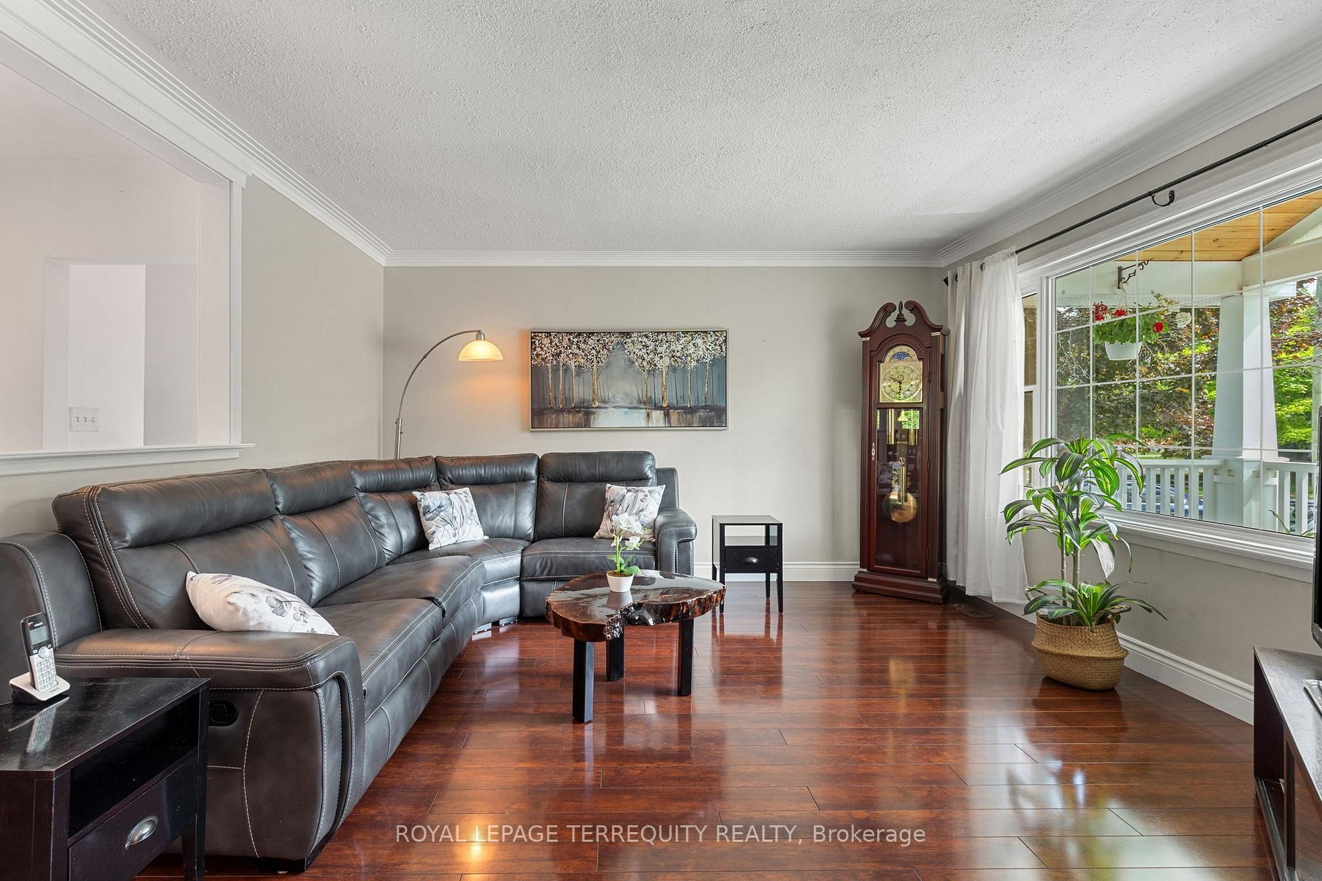 









353


Kingsleigh

Court,
Milton,




ON
L9T 1X6

