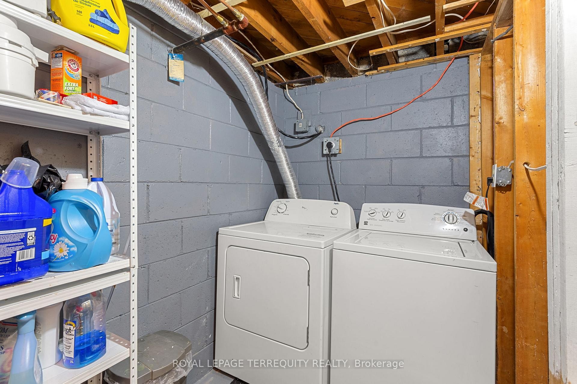 









353


Kingsleigh

Court,
Milton,




ON
L9T 1X6

