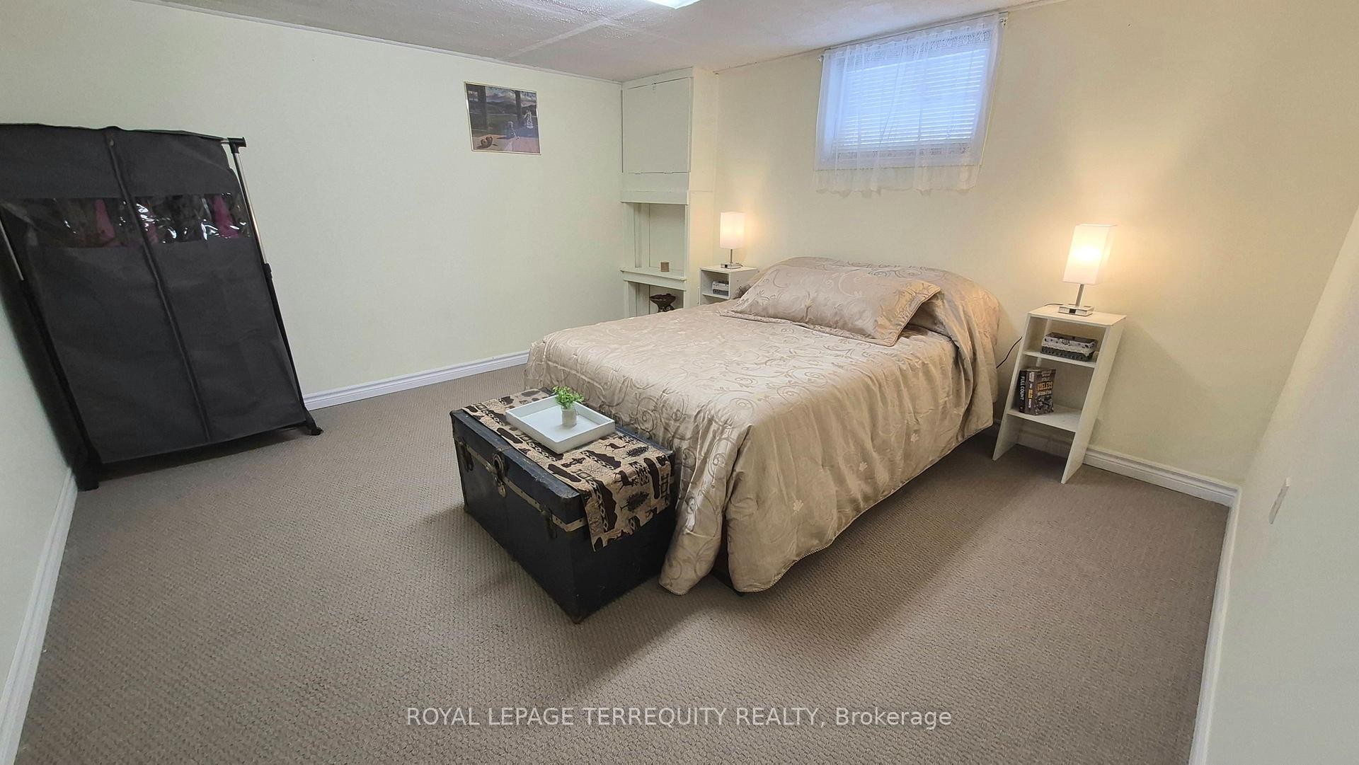 









353


Kingsleigh

Court,
Milton,




ON
L9T 1X6

