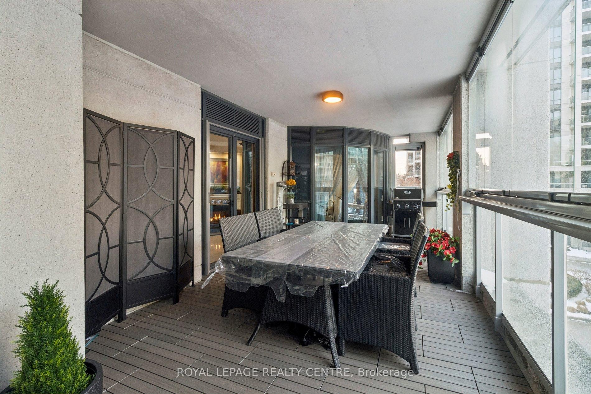 









2095


Lake Shore

Boulevard West, 220,
Toronto,




ON
M8V 4G4

