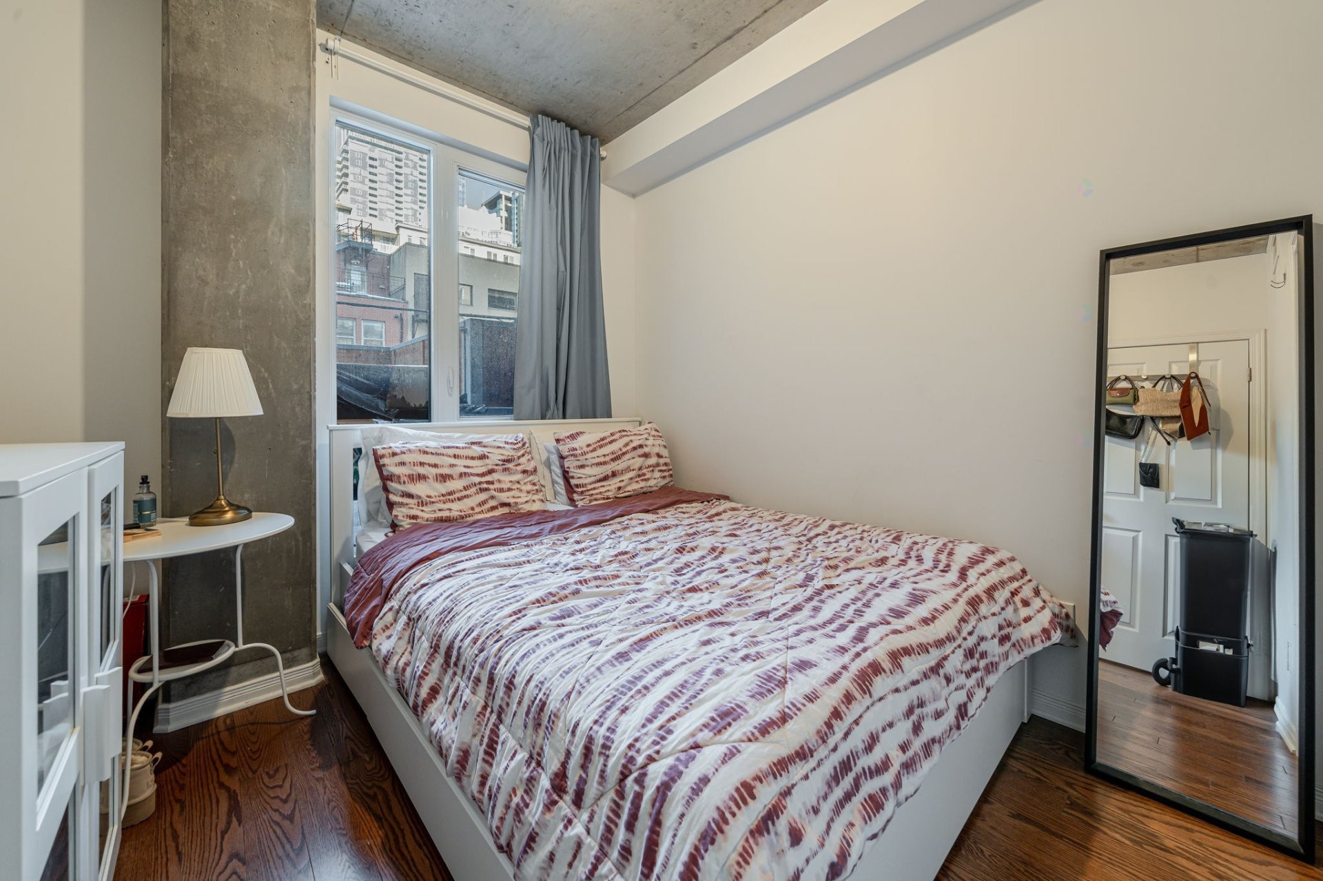 









1205


Rue MacKay

, 102,
Montréal (Ville-Marie),




QC
H3G2H5

