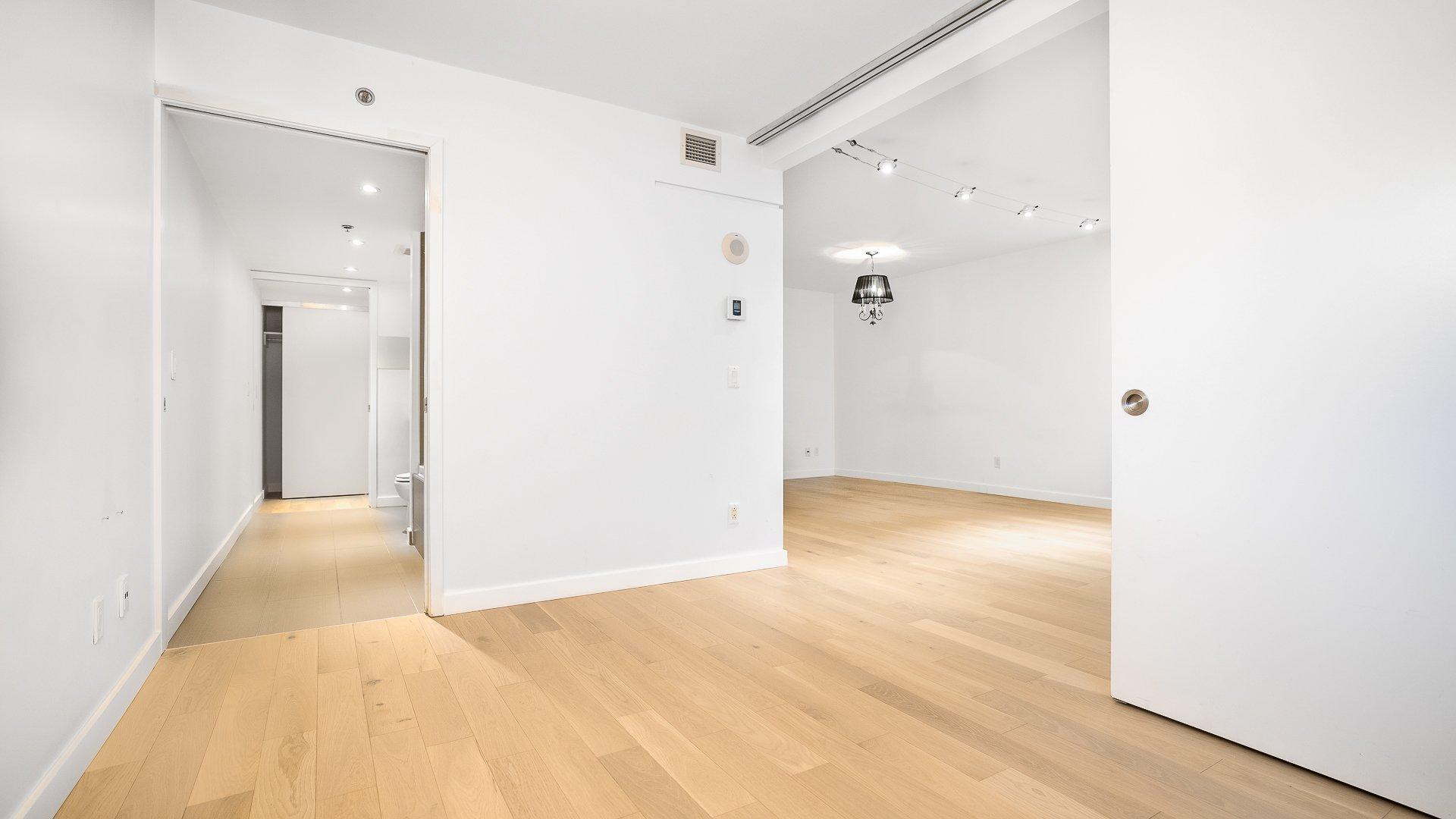 









350


Boul. De Maisonneuve O.

, 1111,
Montréal (Ville-Marie),




QC
H3A0B4

