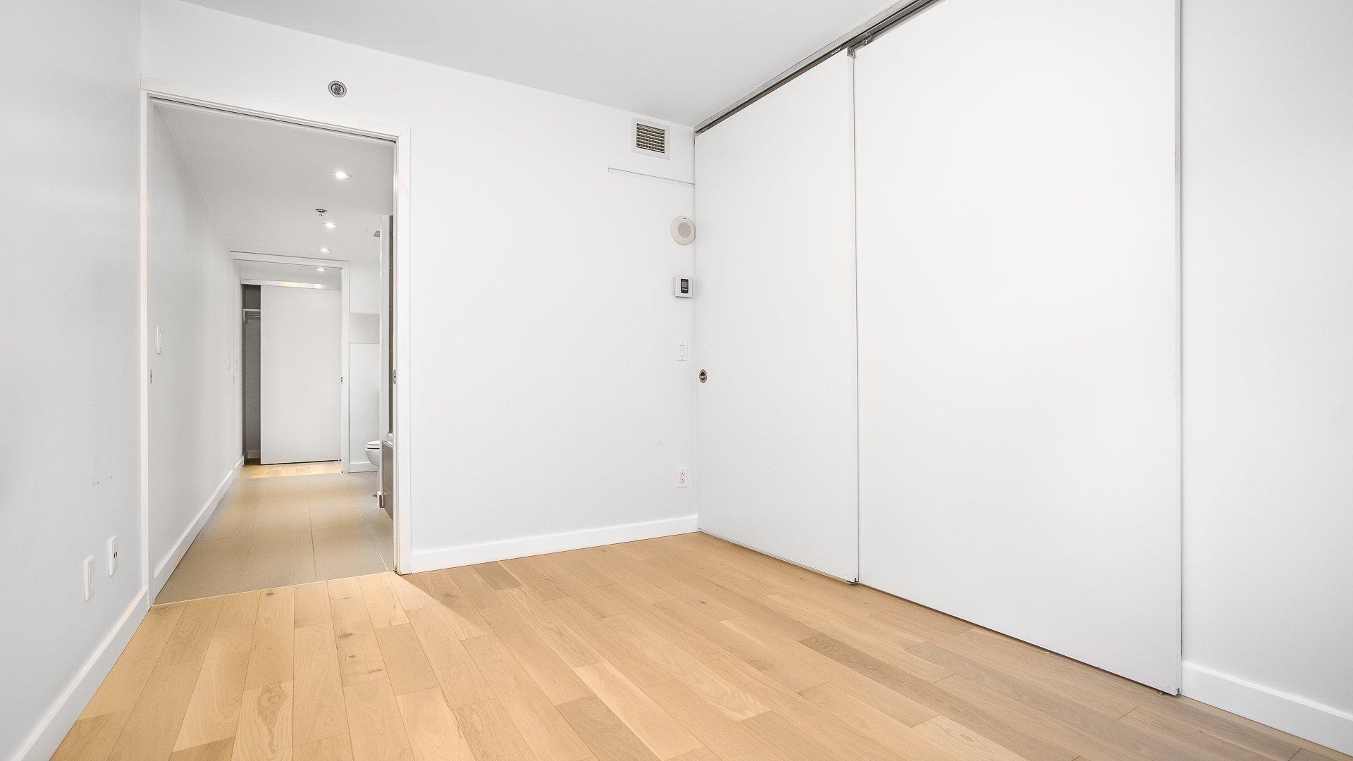 









350


Boul. De Maisonneuve O.

, 1111,
Montréal (Ville-Marie),




QC
H3A0B4

