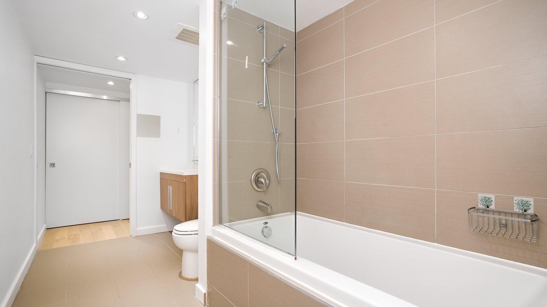 









350


Boul. De Maisonneuve O.

, 1111,
Montréal (Ville-Marie),




QC
H3A0B4

