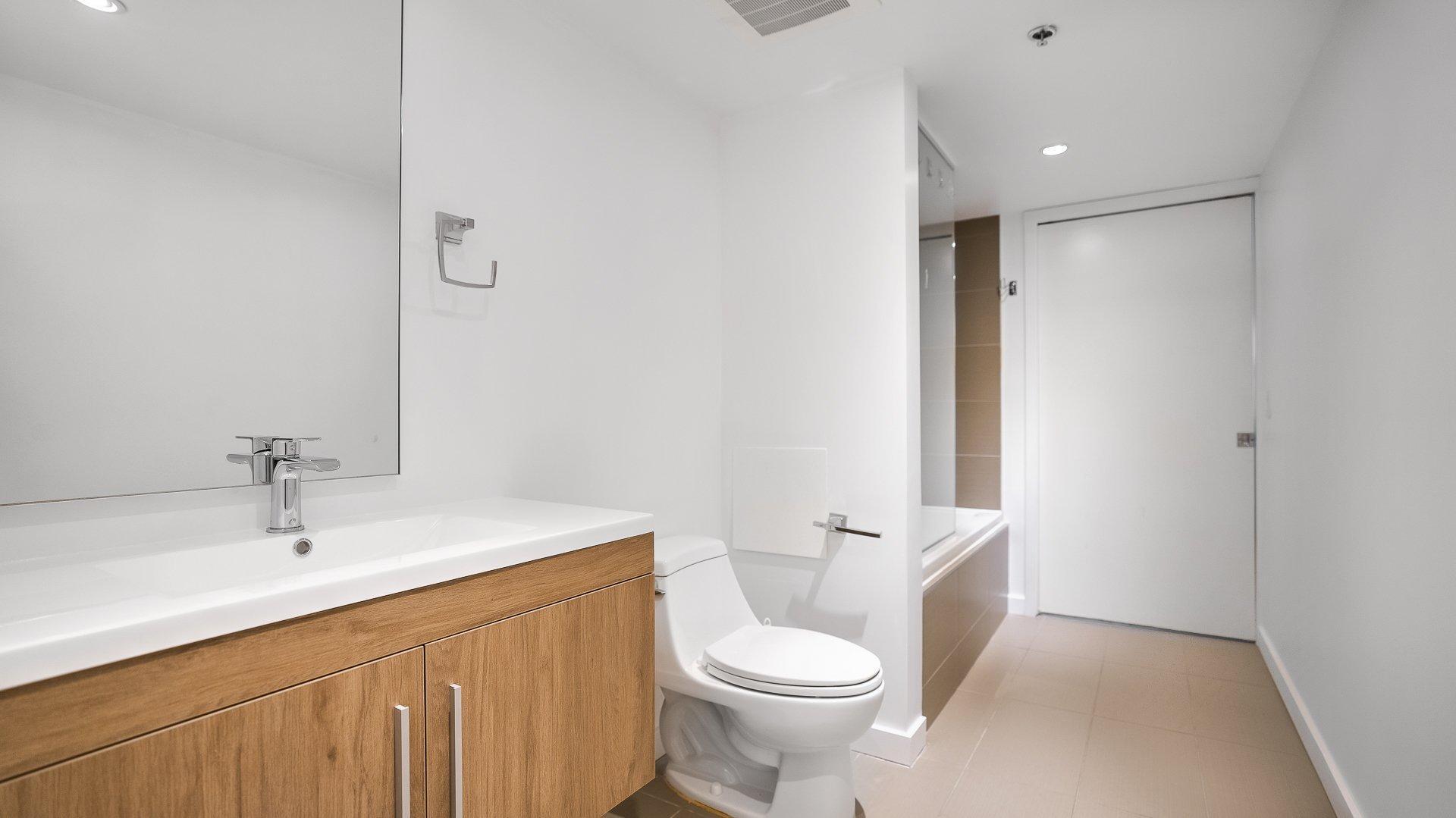 









350


Boul. De Maisonneuve O.

, 1111,
Montréal (Ville-Marie),




QC
H3A0B4

