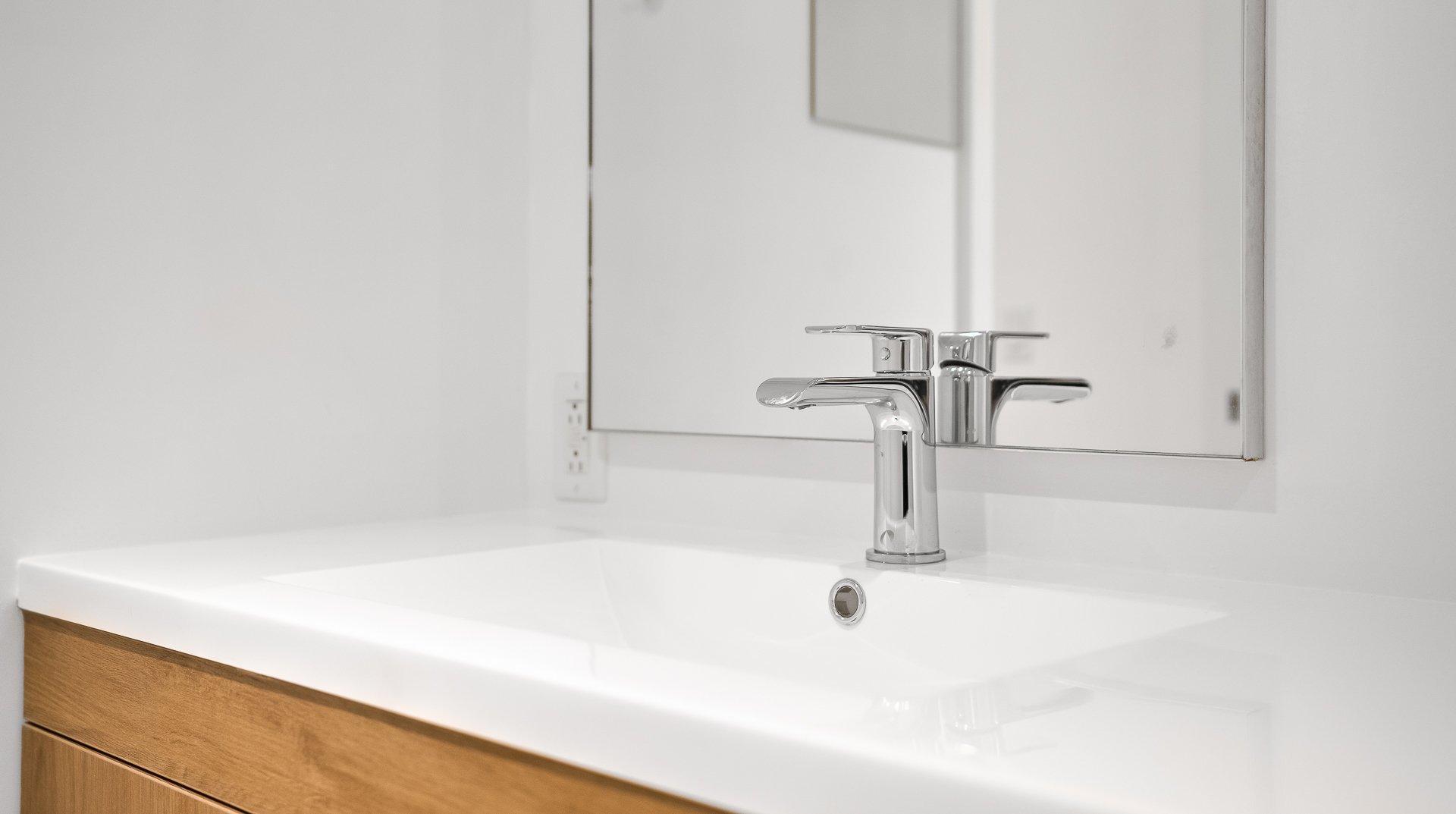 









350


Boul. De Maisonneuve O.

, 1111,
Montréal (Ville-Marie),




QC
H3A0B4

