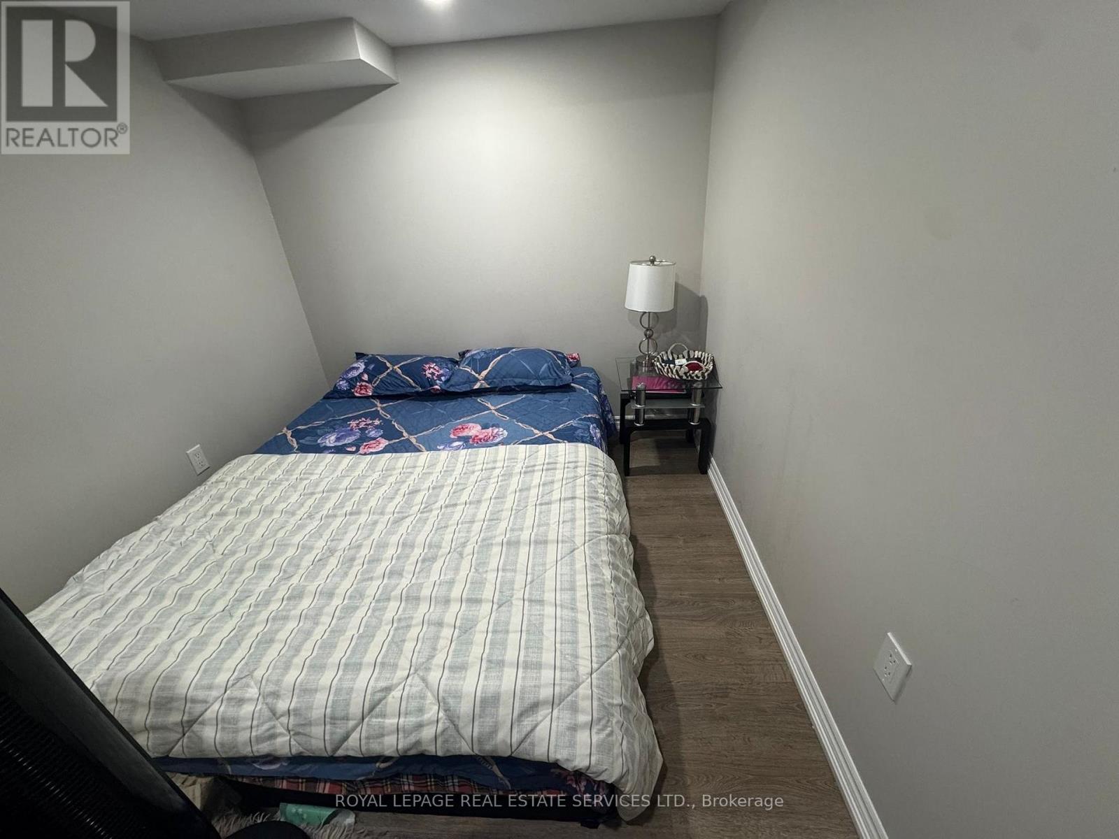 












BASEMENT - 17 ASPEN COMMON

,
St. Catharines,




Ontario
L2S2B3

