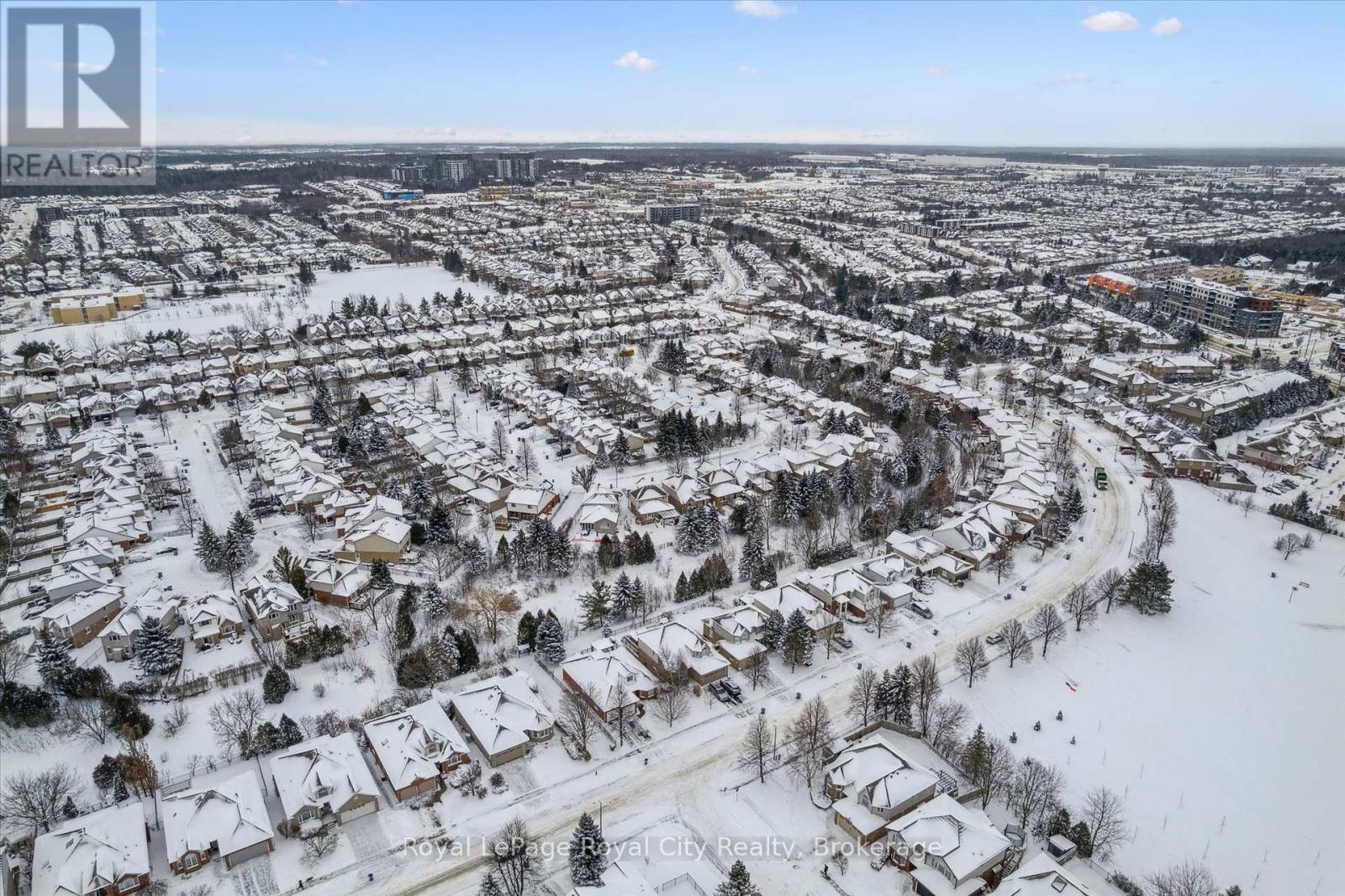 












2 OAKRIDGE CRESCENT

,
Guelph (Pineridge/Westminster Woods),




Ontario
N1L1J1

