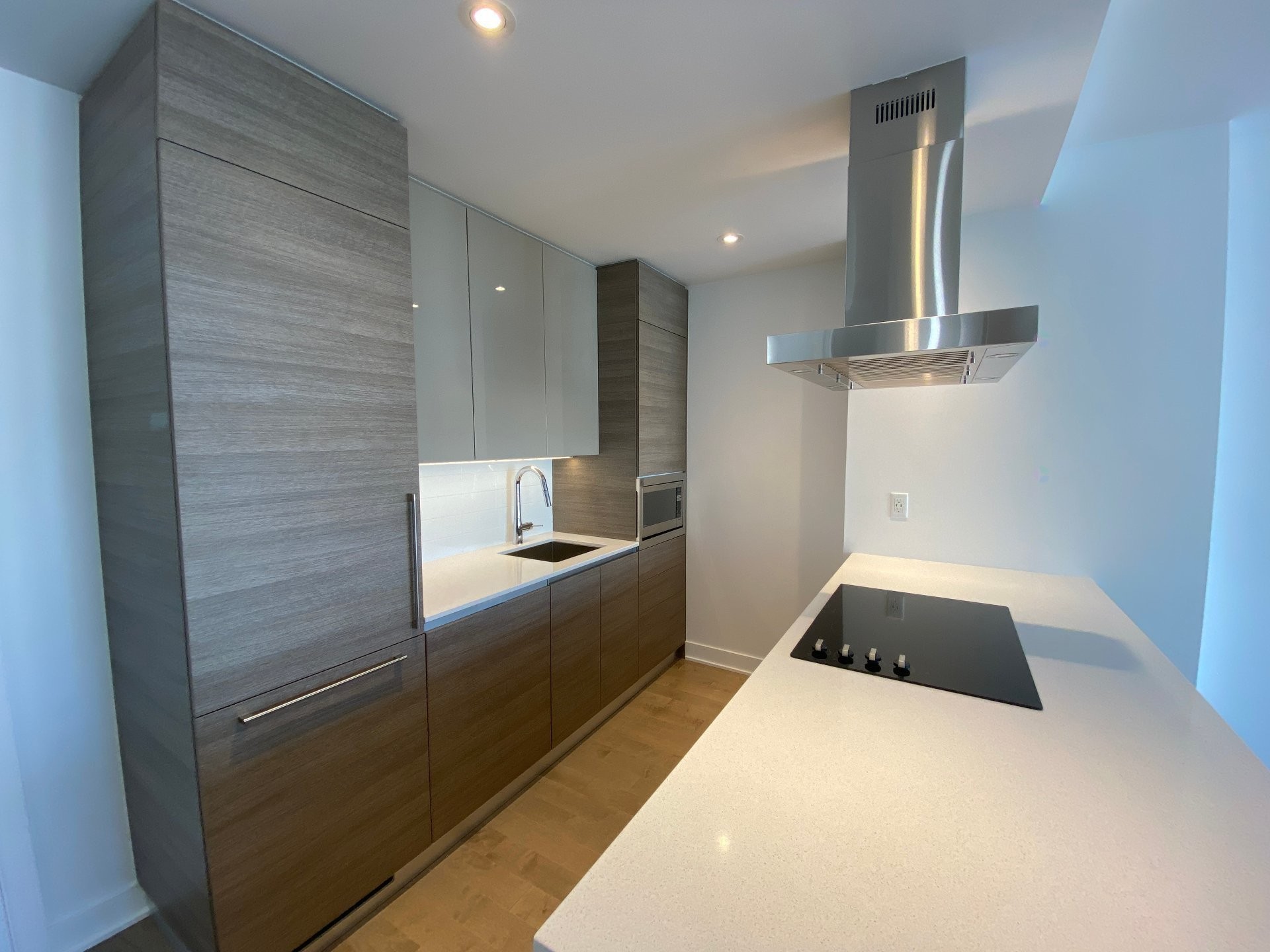 









1211


Rue Drummond

, 607,
Montréal (Ville-Marie),




QC
H3G1V8

