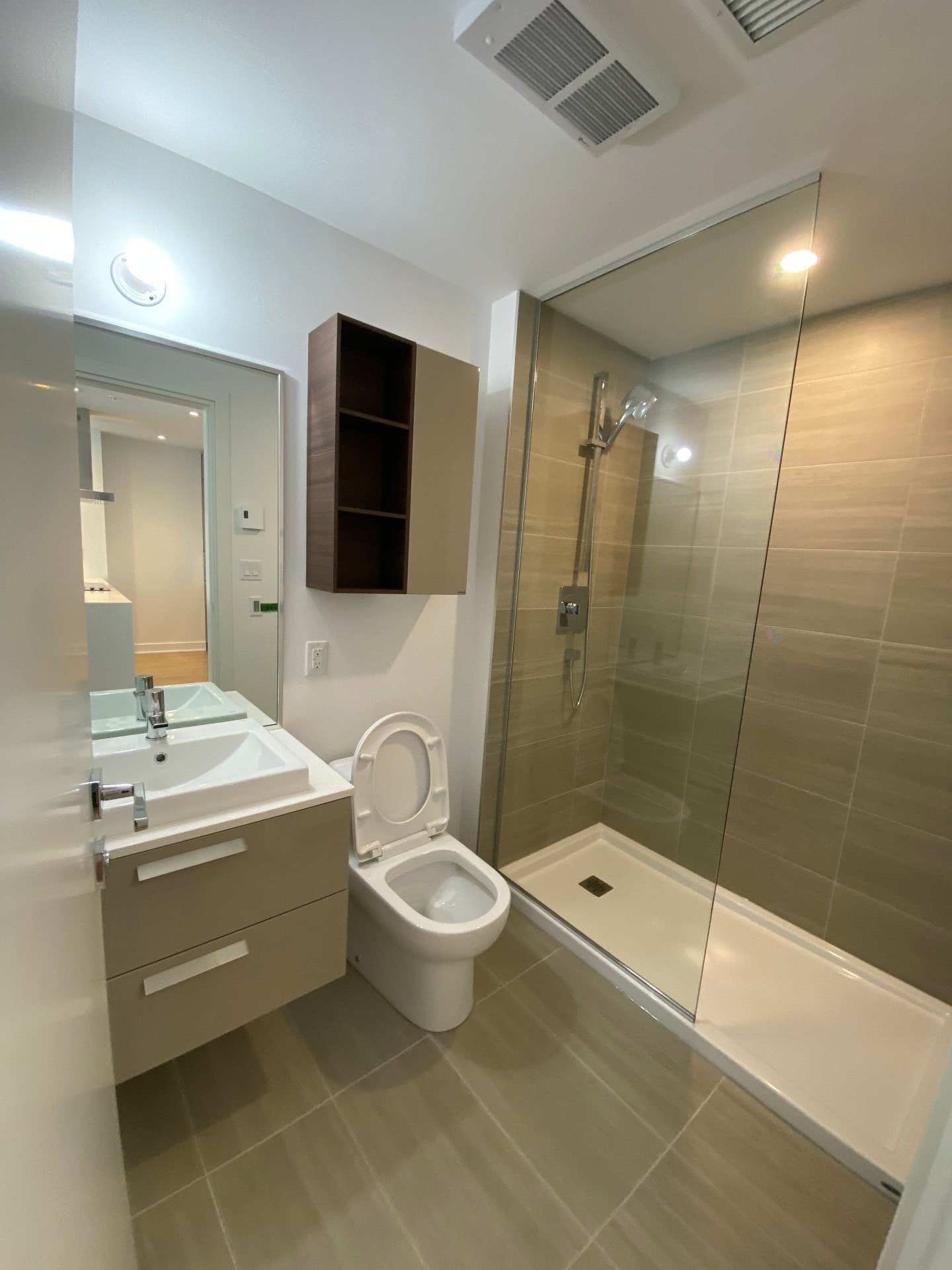 









1211


Rue Drummond

, 607,
Montréal (Ville-Marie),




QC
H3G1V8

